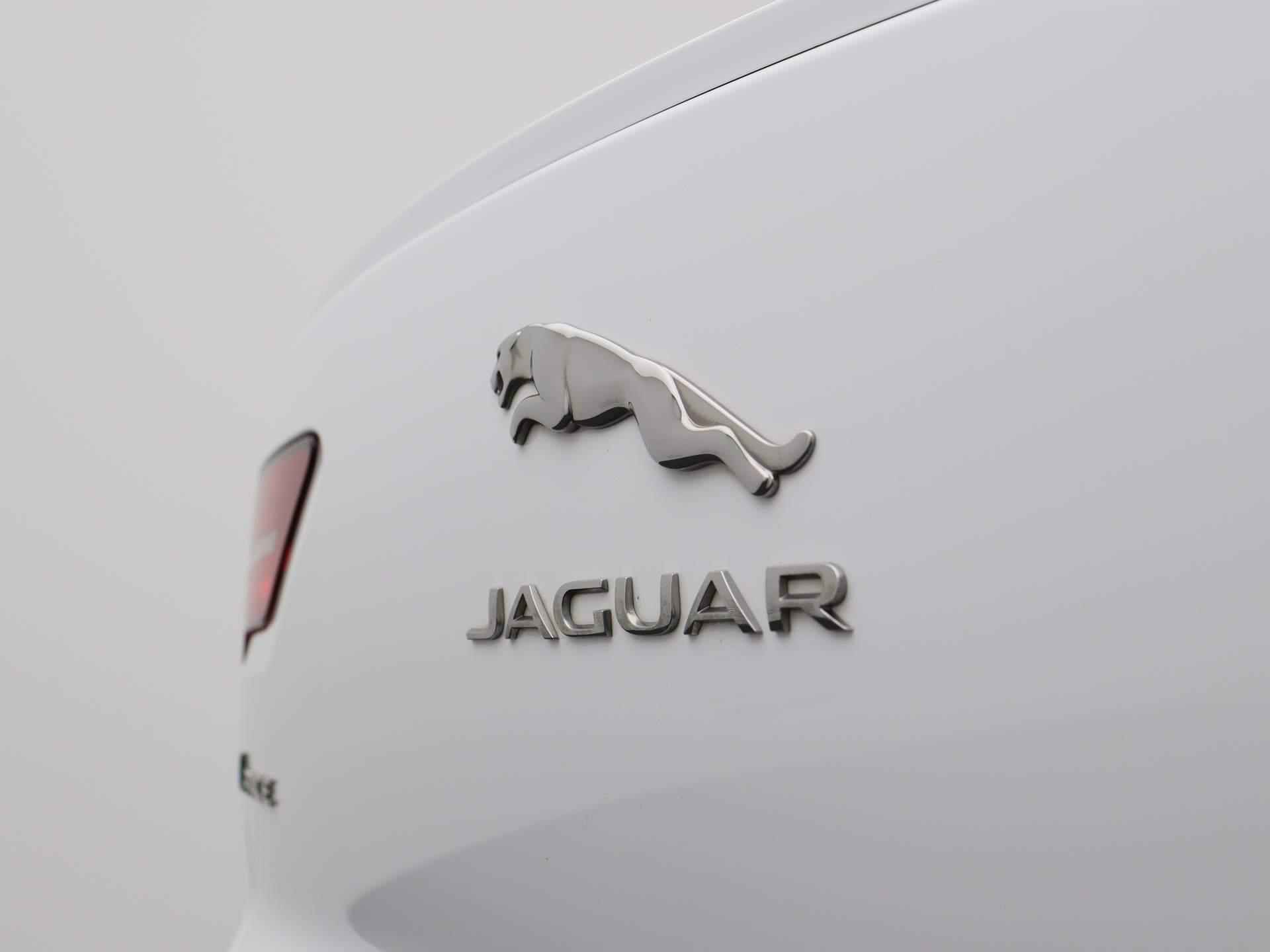 Jaguar I-PACE EV400 S 90 kWh | PANORAMADAK | LEDER | MERIDIAN AUDIO | NAVIGATIE | CLIMATE CONTROL | ACHTERUITRIJCAMERA | ELEKTRISCHE ACHTETRKLEP | LED KOPLAMPEN | LANE ASSIST | - 40/48
