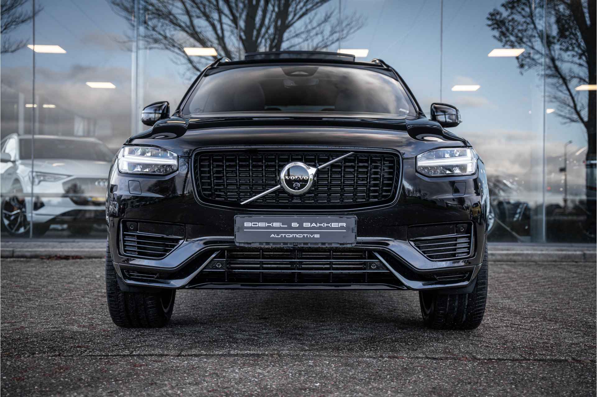 Volvo XC90 T8 Recharge AWD ULTRA DARK - LONG RANGE - B&W- LUCHTVERING-Trekhaak wegklapbaar - Panoramadak - - 20/85