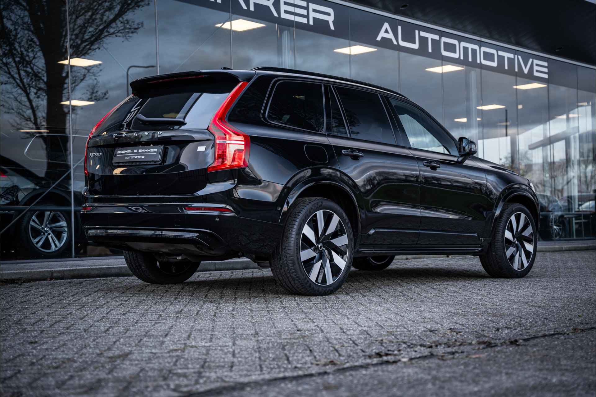 Volvo XC90 T8 Recharge AWD ULTRA DARK - LONG RANGE - B&W- LUCHTVERING-Trekhaak wegklapbaar - Panoramadak - - 43/85