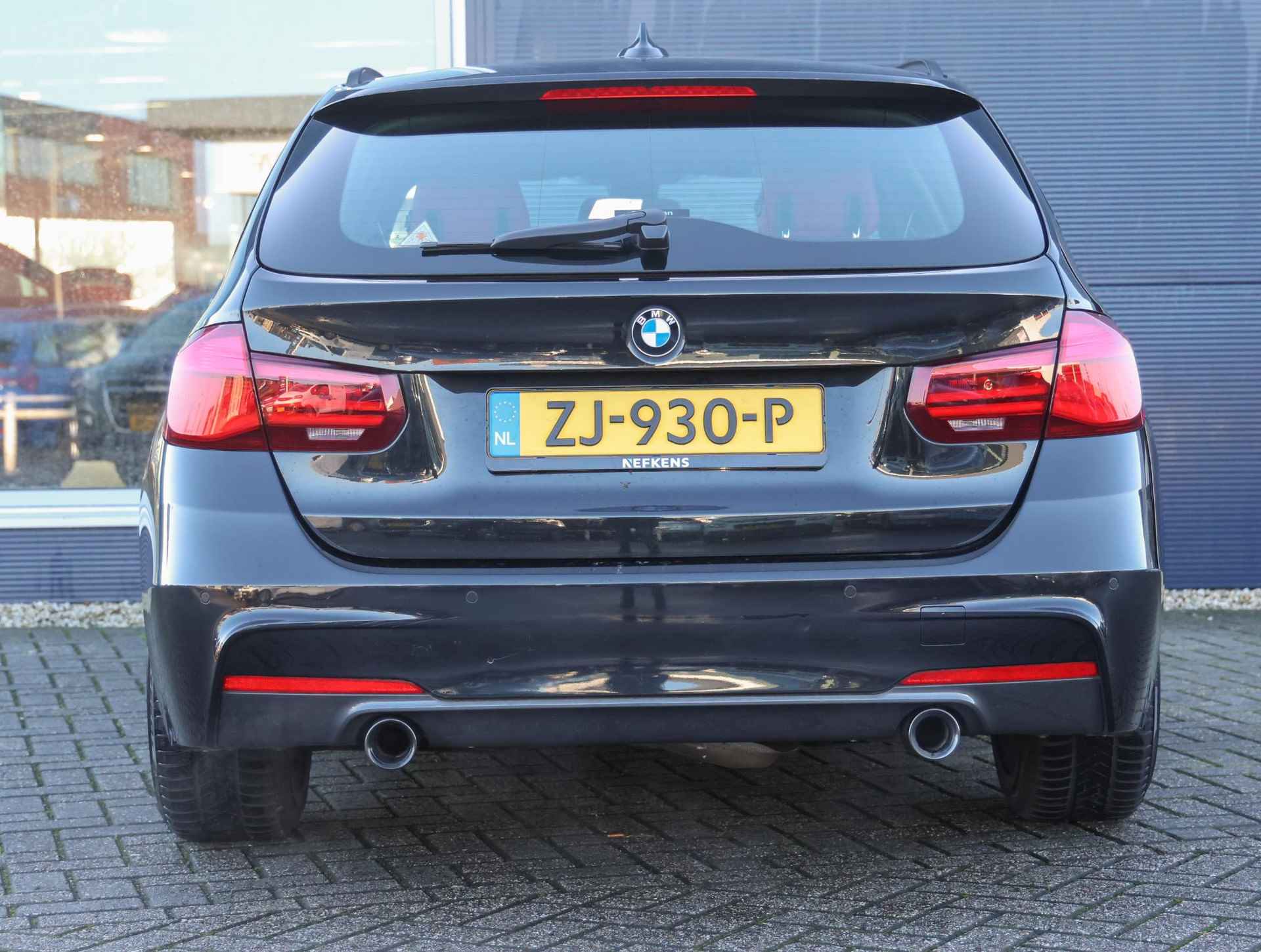 BMW 3-serie Touring 150pk M Sport Edition 1ste eigenaar | UNIEK!! | LEER | 19"LMV | Electrische klep | LED - 13/50