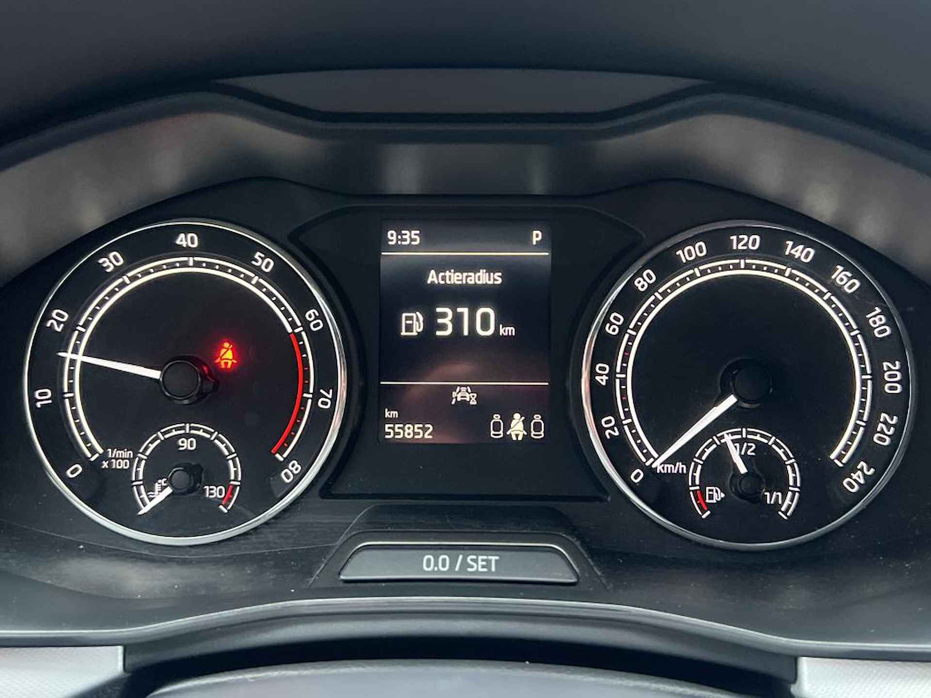 Škoda Kamiq 1.0 TSI Sport Business / DSG / App-Connect / Led Verlichting / PDC / 16 Inch - 8/10