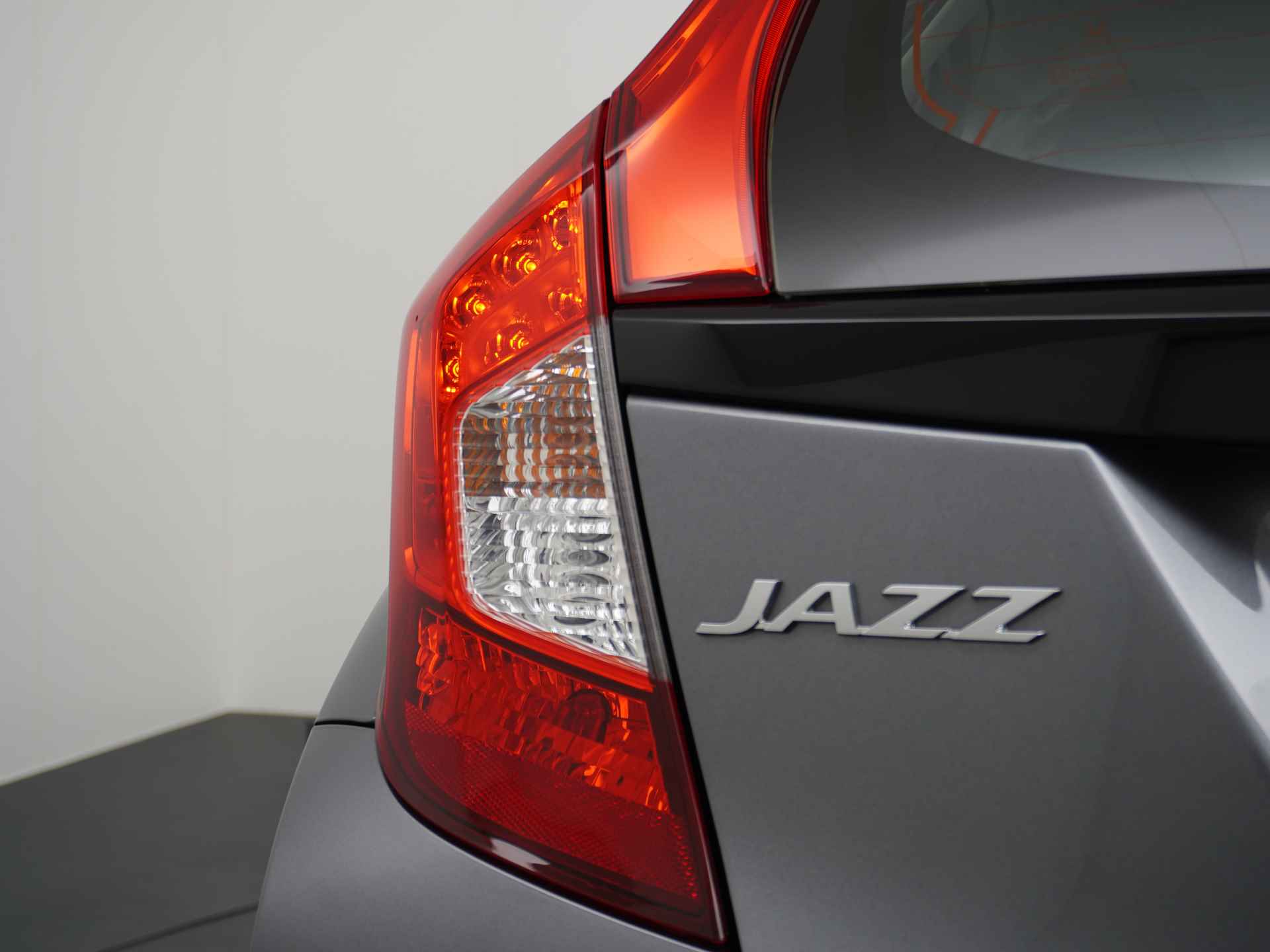 Honda Jazz 1.3 i-VTEC 102pk CVT Trend Rijklaarprijs inc. 24 maanden garantie - 10/43