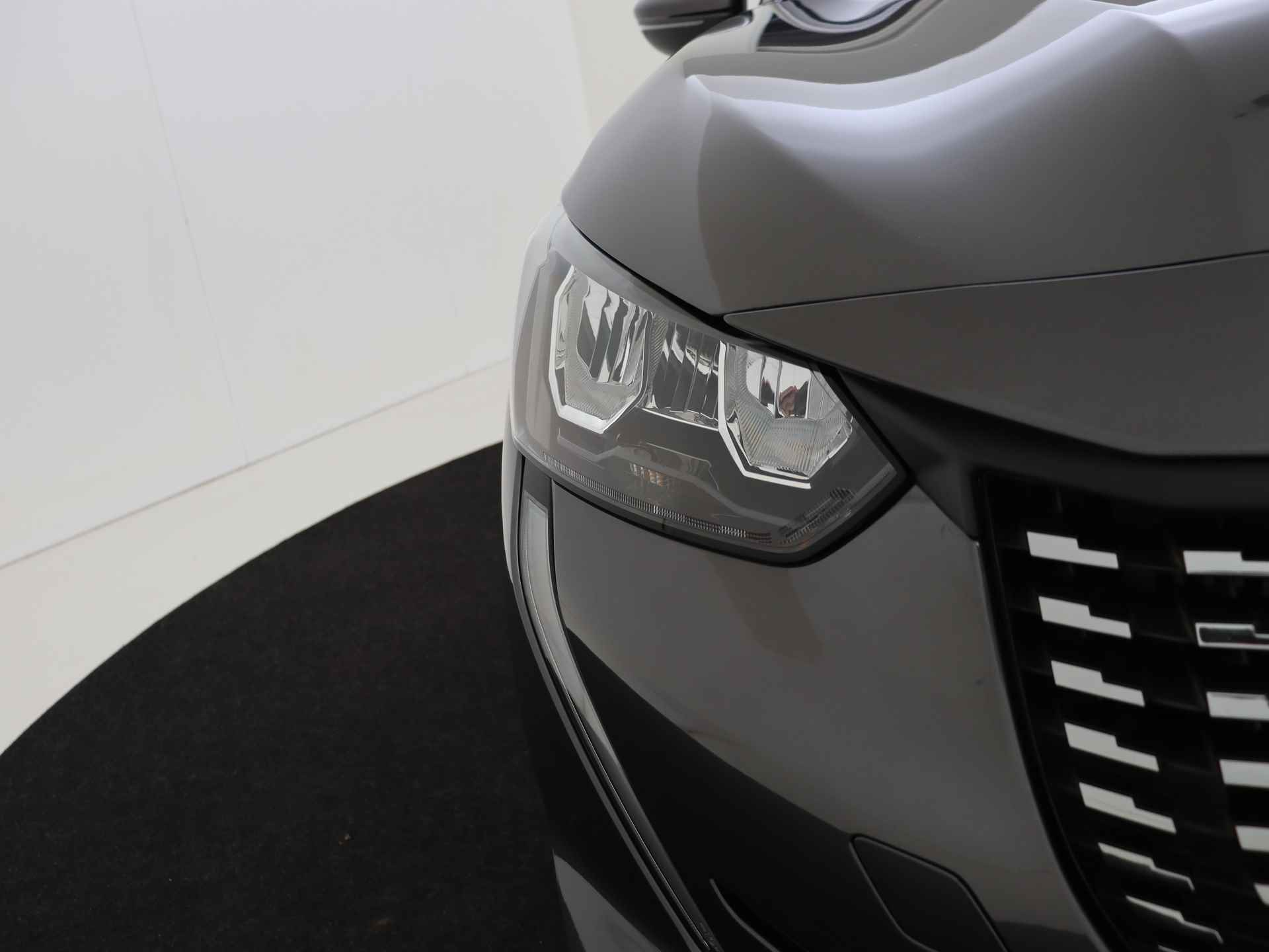 Peugeot 208 1.2 PureTech Allure 5 deurs | Navigatie | Lichtmetalen velgen | Climate Control - 13/33