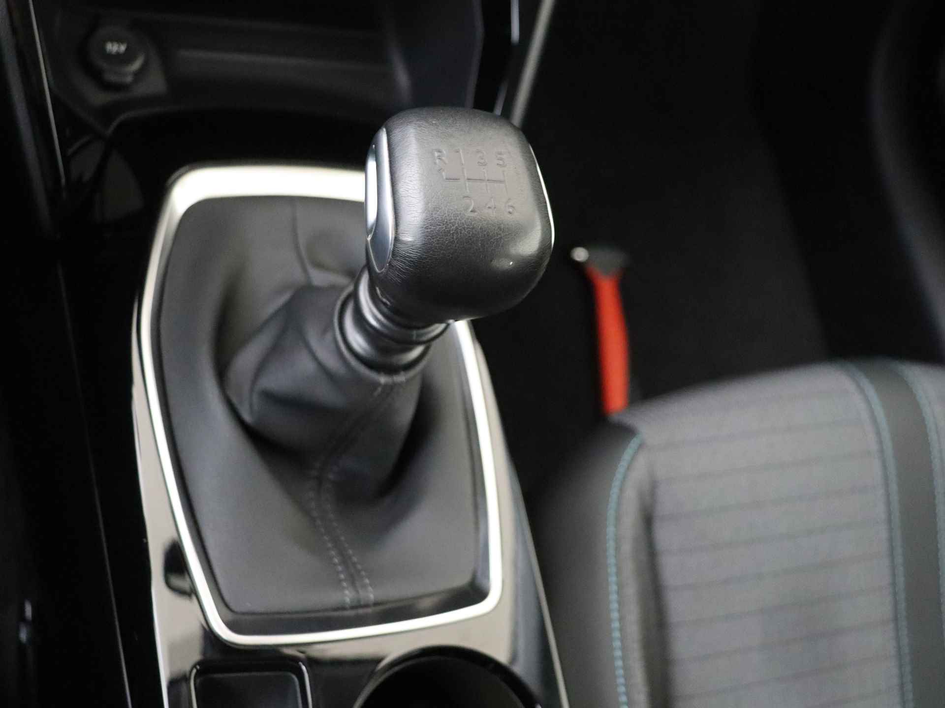 Peugeot 208 1.2 PureTech Allure 5 deurs | Navigatie | Lichtmetalen velgen | Climate Control - 20/33