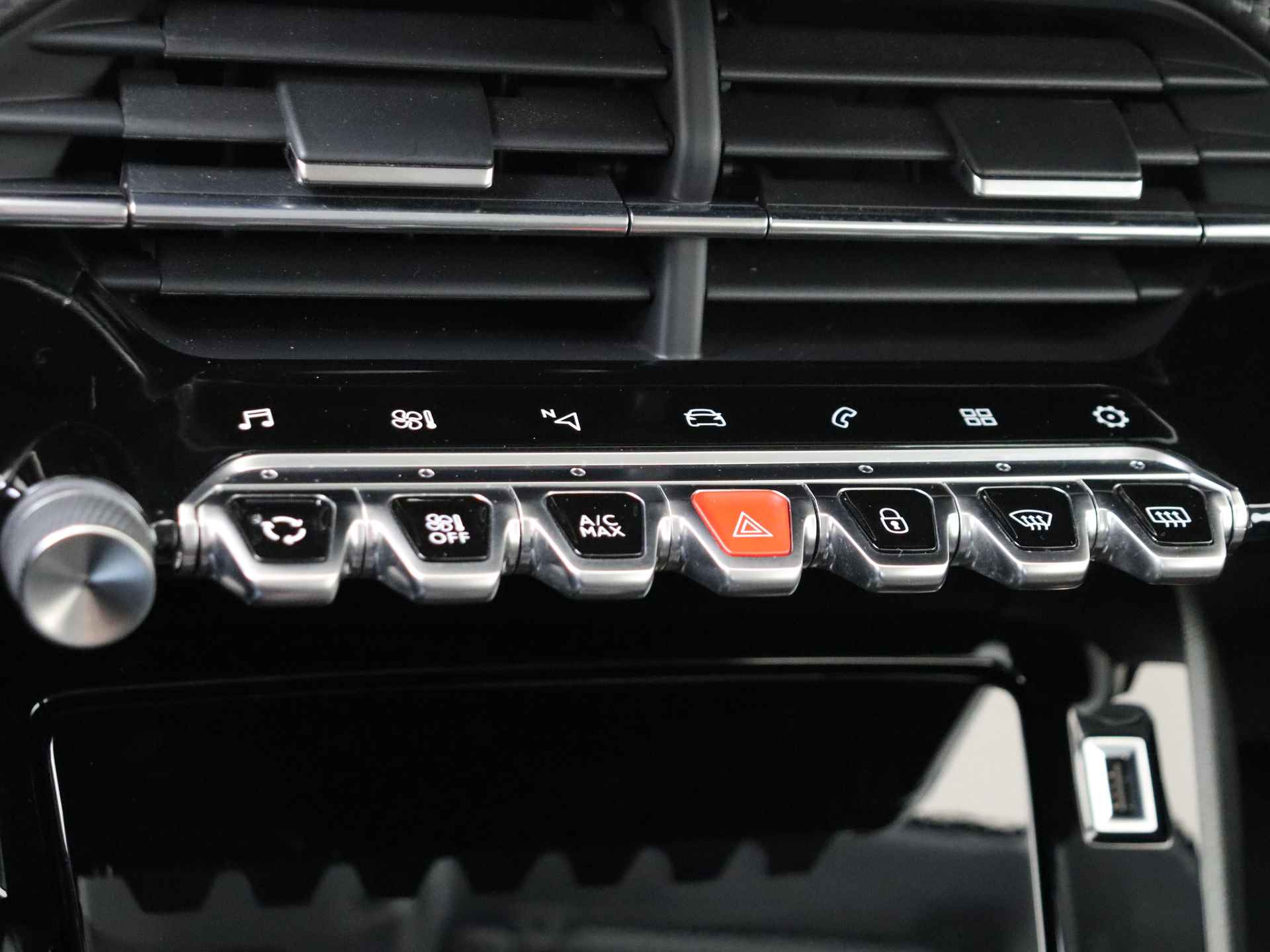 Peugeot 208 1.2 PureTech Allure 5 deurs | Navigatie | Lichtmetalen velgen | Climate Control - 25/33