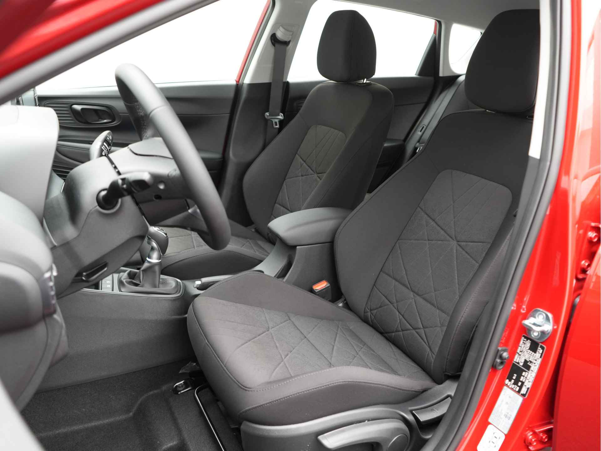 Hyundai Bayon 1.0 T-GDI Comfort Met Apple Carplay Navigatie, Airconditioning en Cruise Control Uit voorraad leverbaar! - 16/38