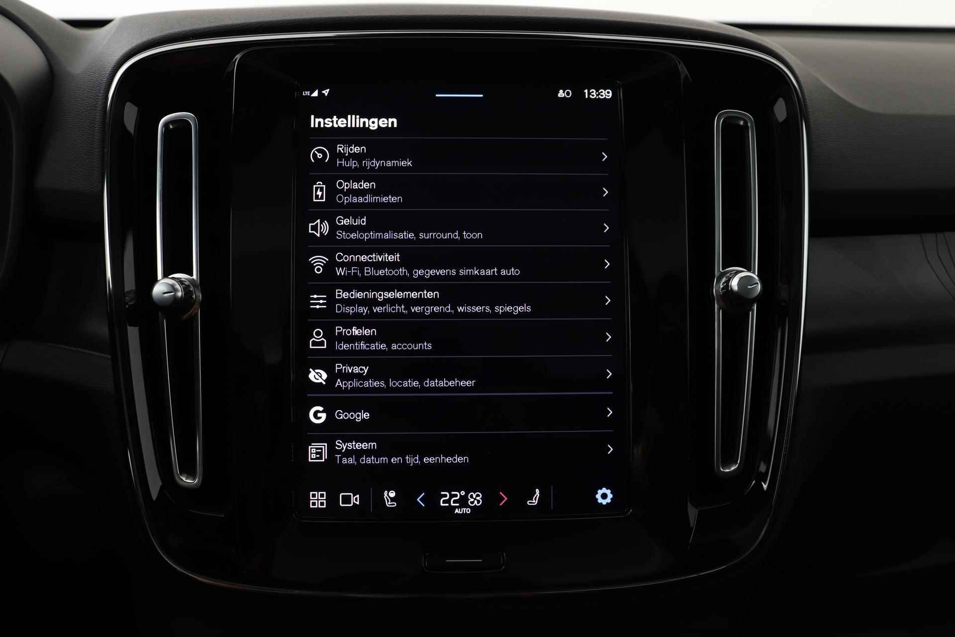 Volvo C40 RECHARGE TWIN ULTIMATE Climate Line, Extra Getint Glas & 20" Lichtmetalen Velgen - 56/125