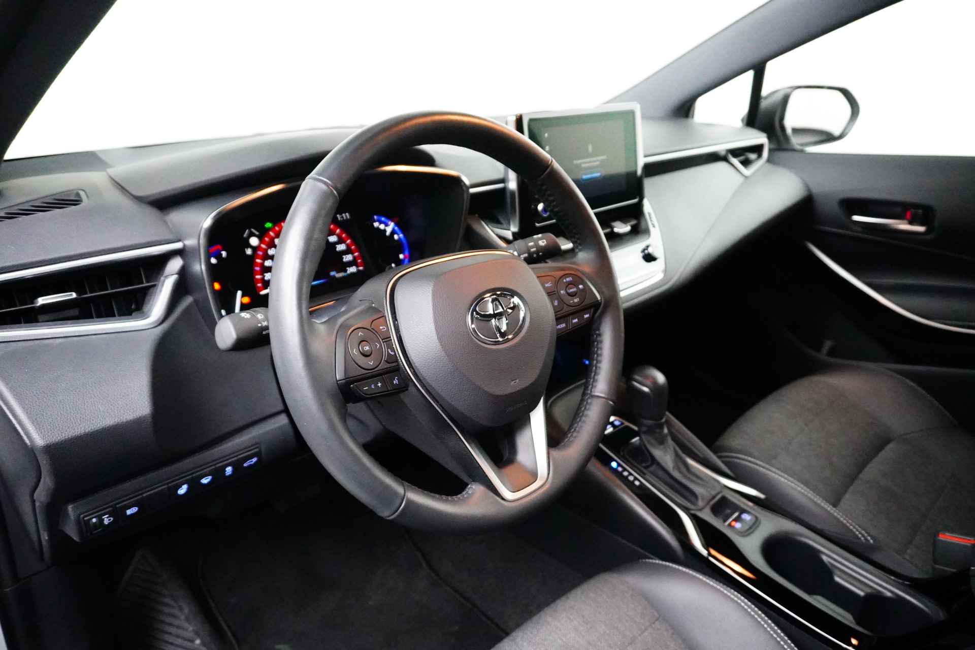 Toyota Corolla Touring Sports 1.8HYBRID STYLE BI-TONE | ELEKTR KLEP | CAMERA | ADAPTIVE CRUISE | STOELVERWARMING | HEAD UP DISPLAY | 17'' LMV | - 5/30
