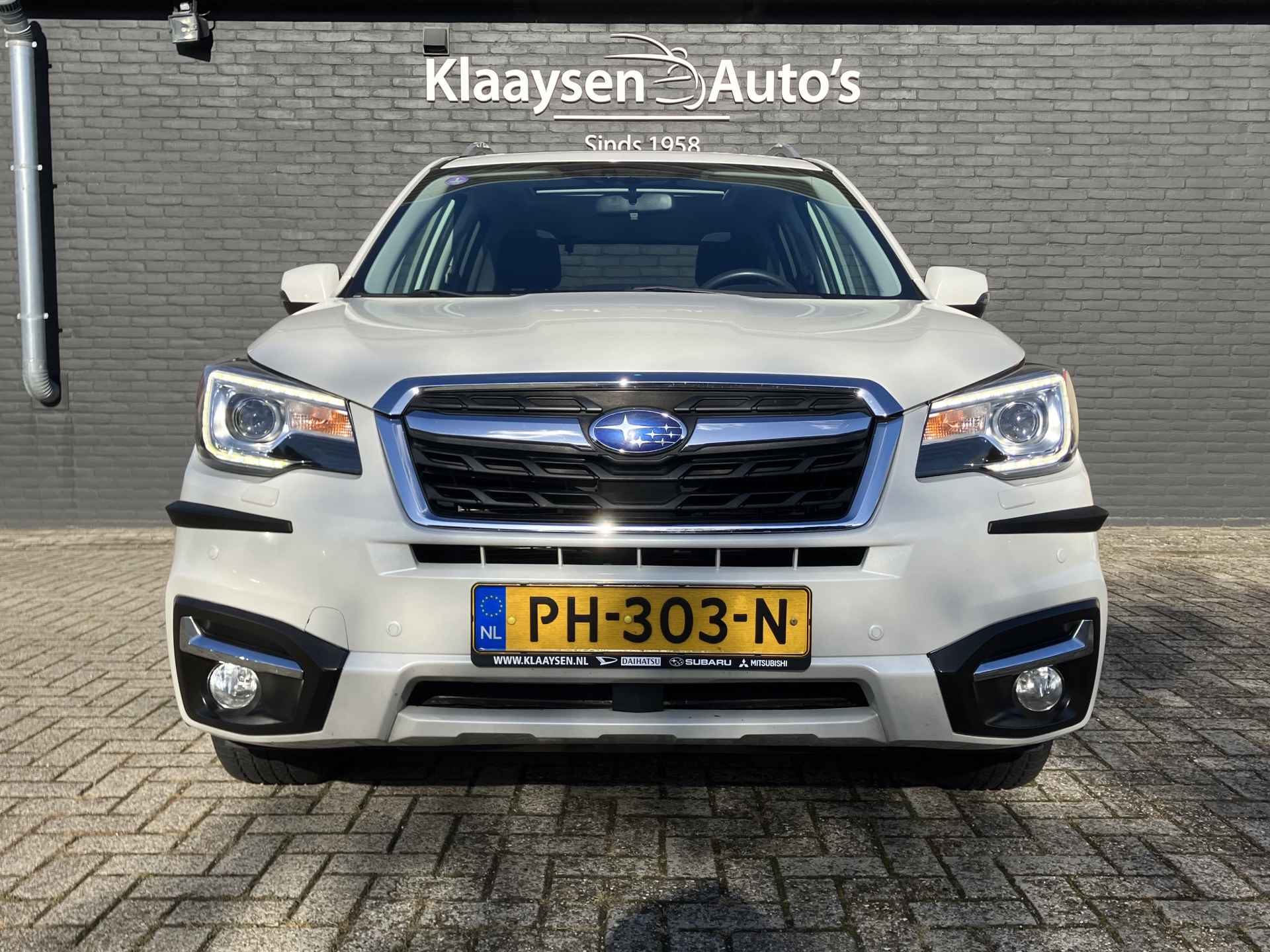 Subaru Forester 2.0 Luxury AWD 150 pk AUT. | navigatie | trekhaak 2000 kg | panoramadak | camera | parkeersensor | 62.000 KM - 3/43