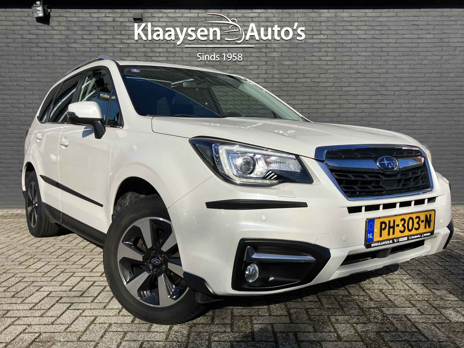 Subaru Forester 2.0 Luxury AWD 150 pk AUT. | navigatie | trekhaak 2000 kg | panoramadak | camera | parkeersensor | 62.000 KM - 4/43