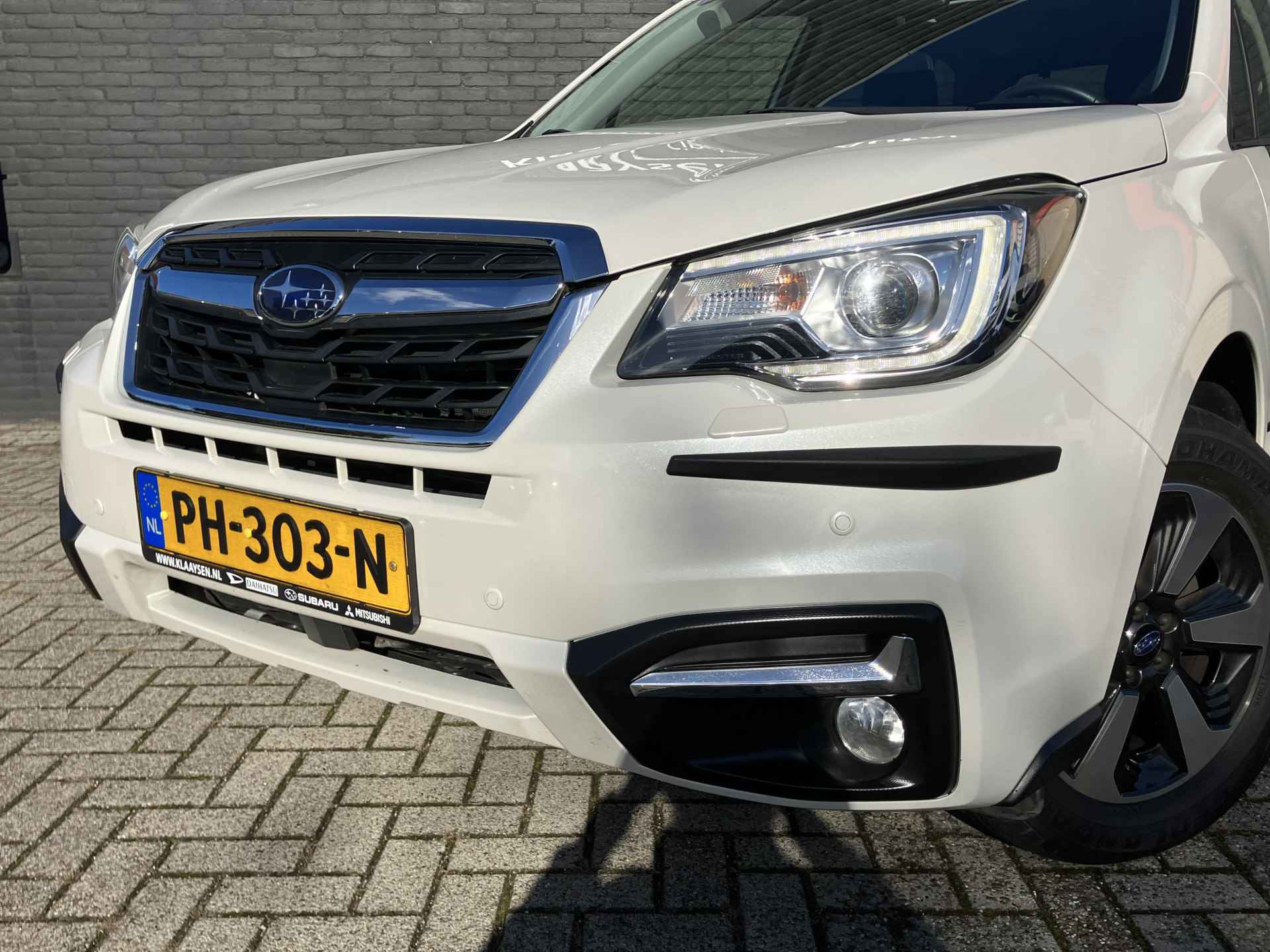 Subaru Forester 2.0 Luxury AWD 150 pk AUT. | navigatie | trekhaak 2000 kg | panoramadak | camera | parkeersensor | 62.000 KM - 13/43