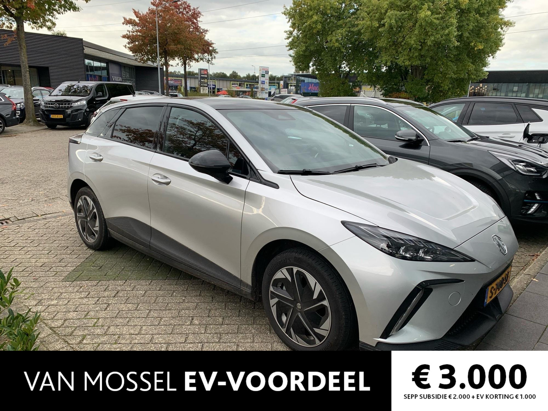 MG 4 Luxury 64 kWh | 360 graden camera | PDC | Navi | Stoelverwarming | Stuurverwarming | Net binnen!