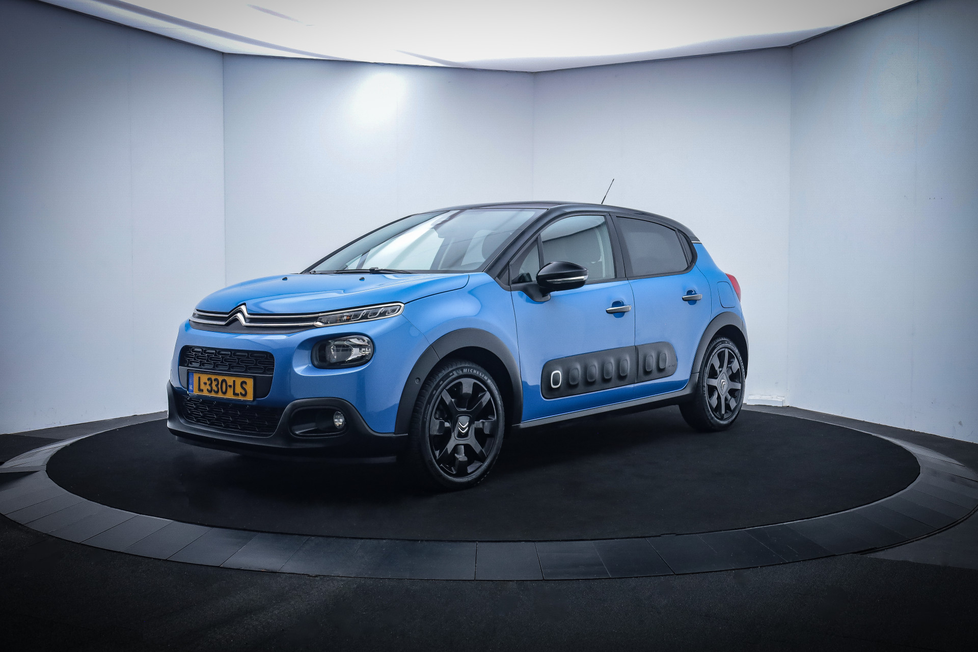 Citroën C3 1.2T Aut. S&S Feel NAVI/CAMERA/BLINDSPOT/CARPLAY/DAB/PDC V+A/LMV 17''