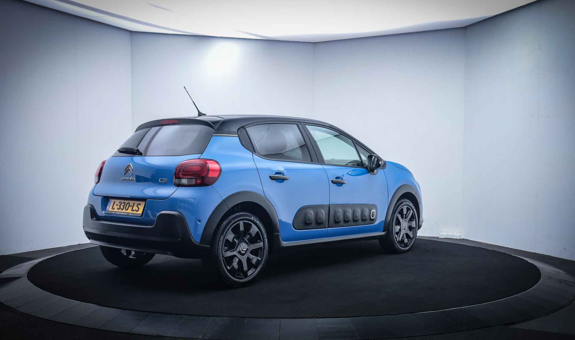 Citroën C3 1.2T Aut. S&S Feel NAVI/CAMERA/BLINDSPOT/CARPLAY/DAB/PDC V+A/LMV 17'' - 5/22