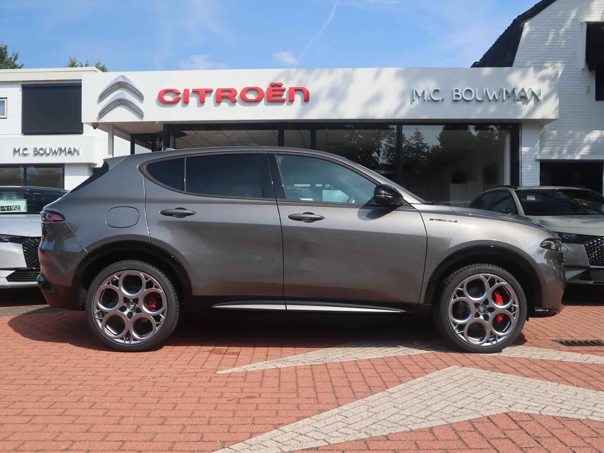 ALFA ROMEO Tonale Plug-In-Hybrid 280PK Q4 Automaat 7 Edizione Speciale, Rijklaarprijs | Stuurverwarming | Camera | Stoelverwarming | 20 inch wielen - 3/73