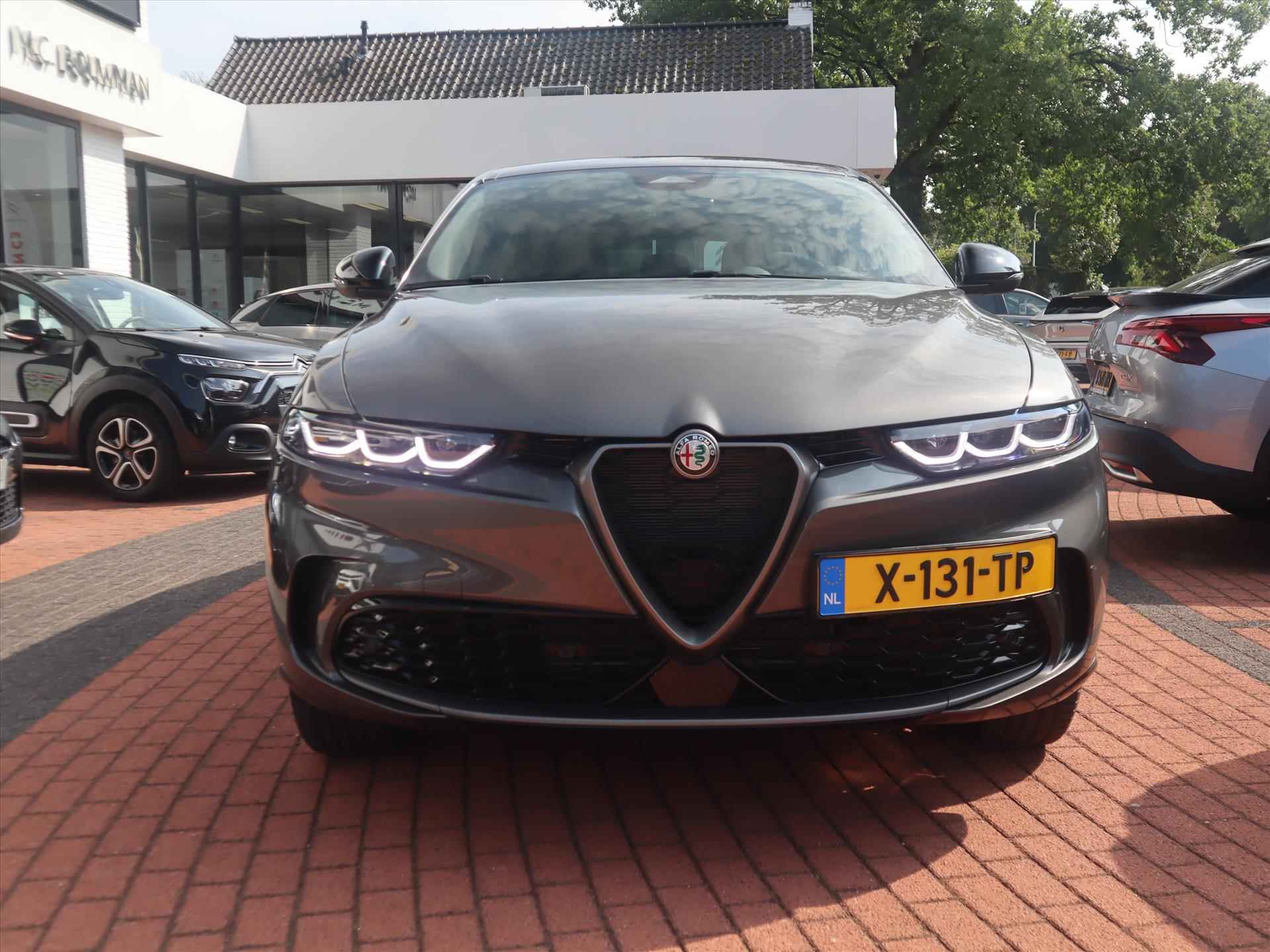 ALFA ROMEO Tonale Plug-In-Hybrid 280PK Q4 Automaat 7 Edizione Speciale, Rijklaarprijs | Stuurverwarming | Camera | Stoelverwarming | 20 inch wielen - 53/73