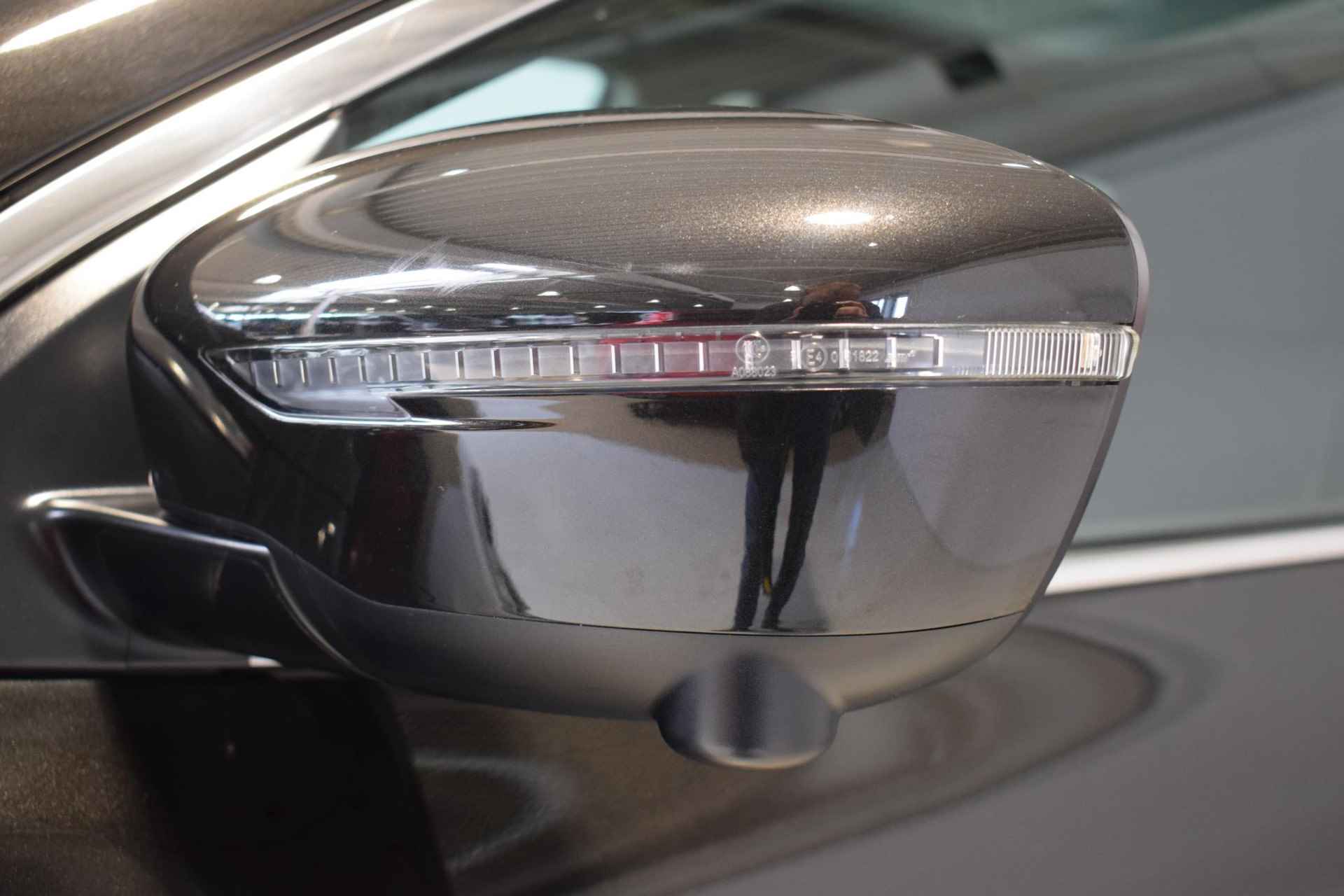 Nissan Qashqai 1.2 N-Connecta | 100% Onderhouden | Panoramadak | 360-Camera | Parkeersensoren | Navigatie | Cruise control | Focal speakerset | 18 inch lichtmetaal | - 5/41