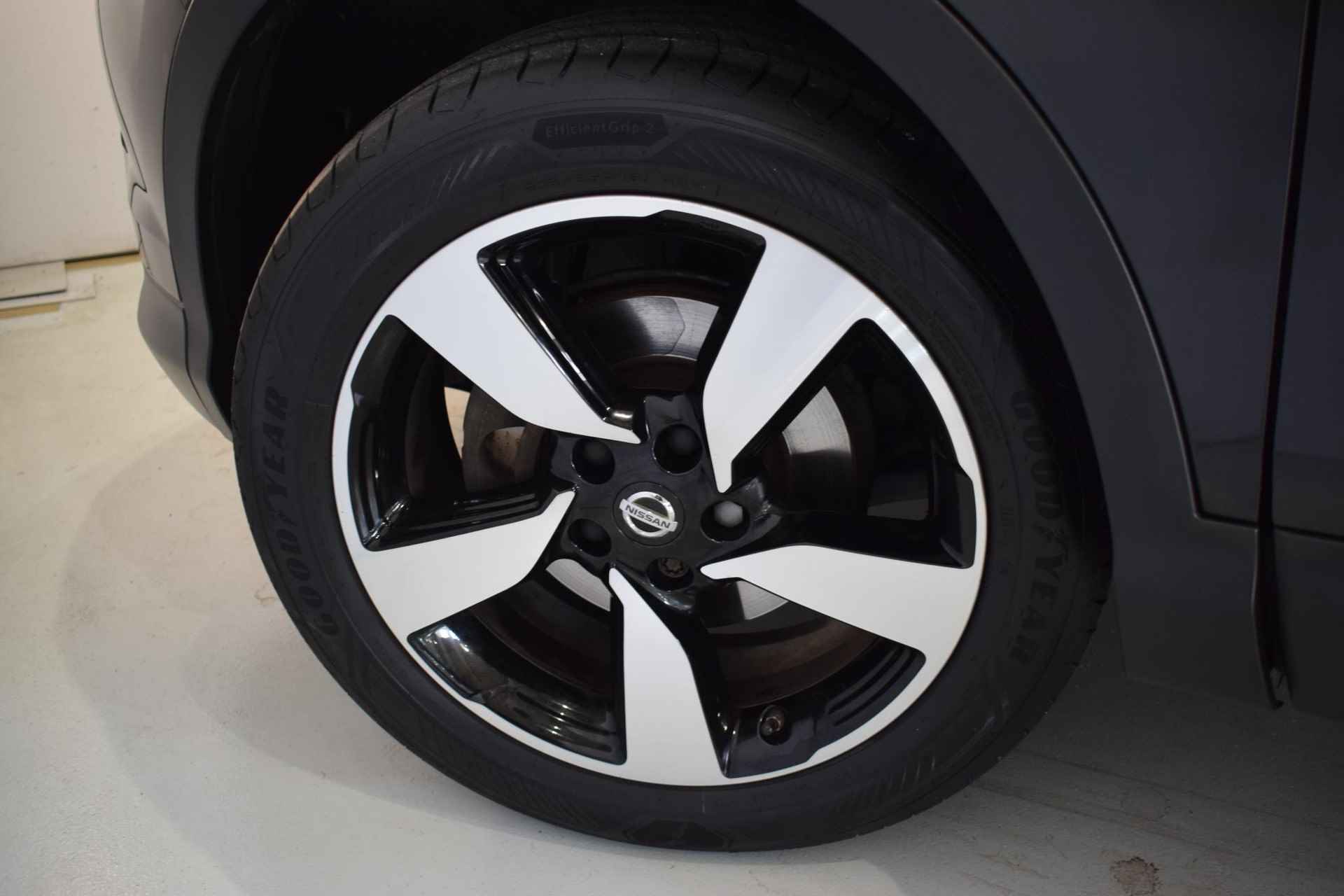 Nissan Qashqai 1.2 N-Connecta | 100% Onderhouden | Panoramadak | 360-Camera | Parkeersensoren | Navigatie | Cruise control | Focal speakerset | 18 inch lichtmetaal | - 12/41
