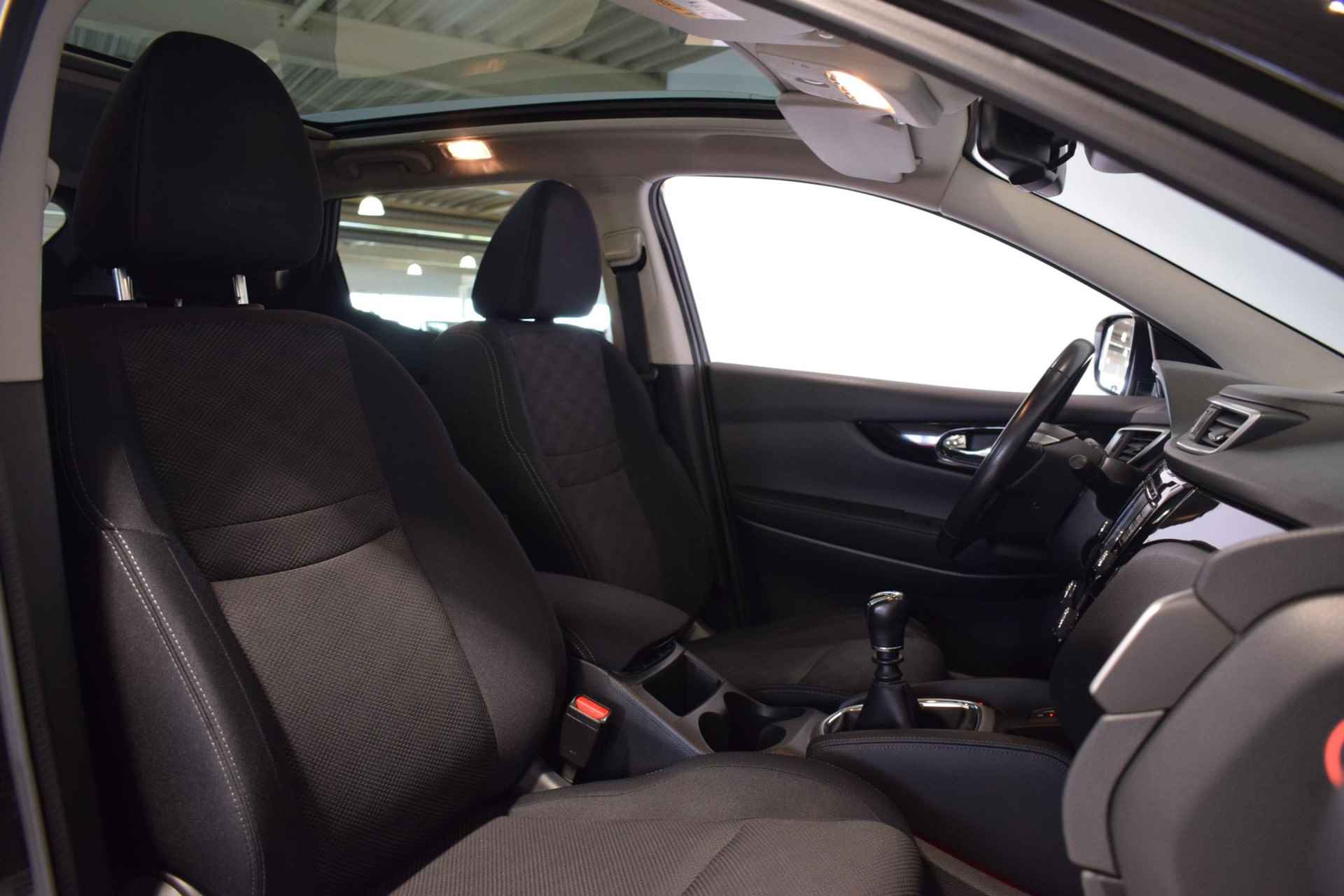 Nissan Qashqai 1.2 N-Connecta | 100% Onderhouden | Panoramadak | 360-Camera | Parkeersensoren | Navigatie | Cruise control | Focal speakerset | 18 inch lichtmetaal | - 16/41