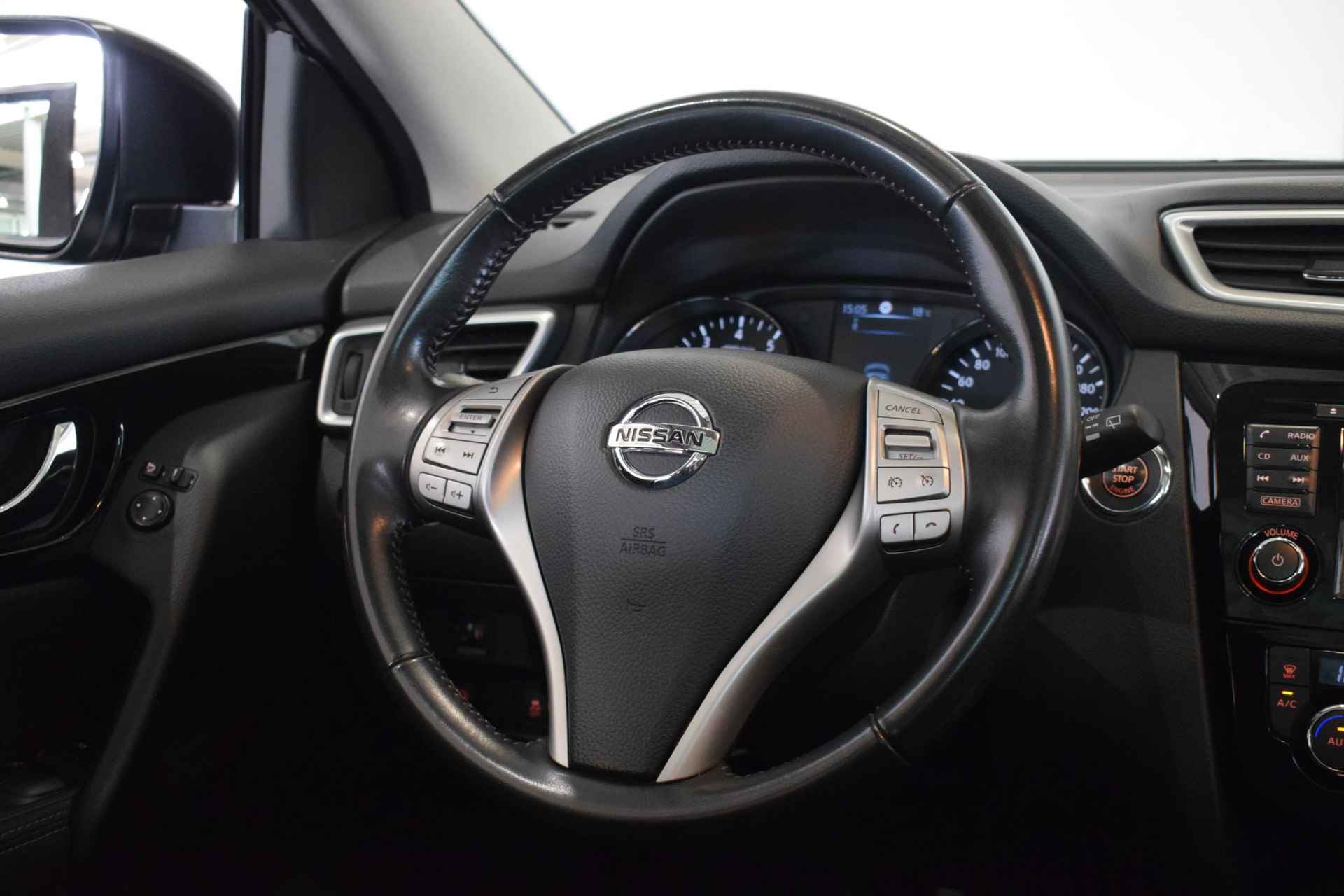 Nissan Qashqai 1.2 N-Connecta | 100% Onderhouden | Panoramadak | 360-Camera | Parkeersensoren | Navigatie | Cruise control | Focal speakerset | 18 inch lichtmetaal | - 21/41