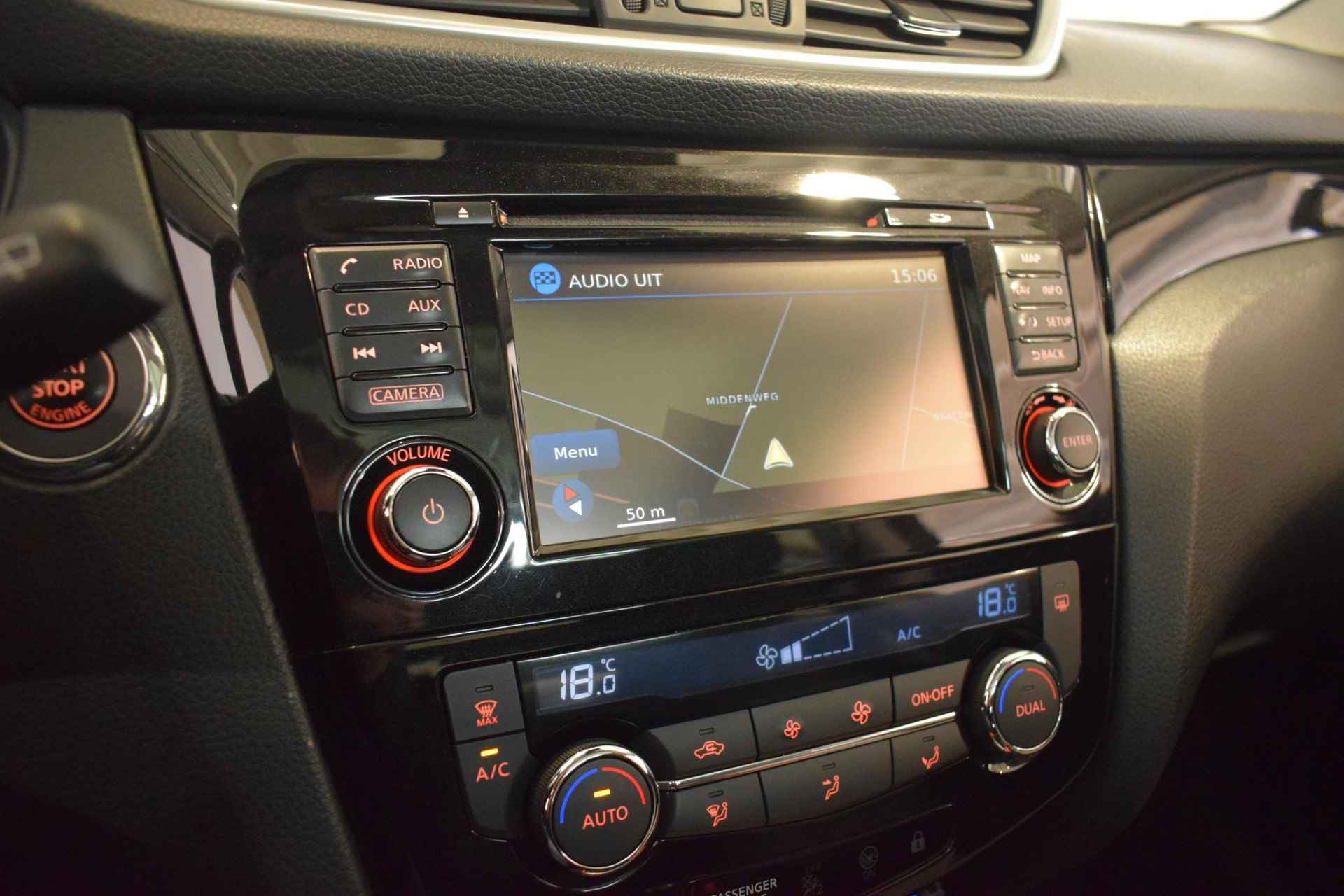 Nissan Qashqai 1.2 N-Connecta | 100% Onderhouden | Panoramadak | 360-Camera | Parkeersensoren | Navigatie | Cruise control | Focal speakerset | 18 inch lichtmetaal | - 26/41