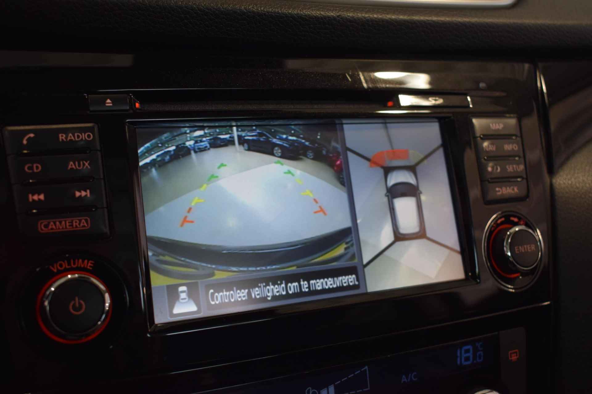 Nissan Qashqai 1.2 N-Connecta | 100% Onderhouden | Panoramadak | 360-Camera | Parkeersensoren | Navigatie | Cruise control | Focal speakerset | 18 inch lichtmetaal | - 27/41