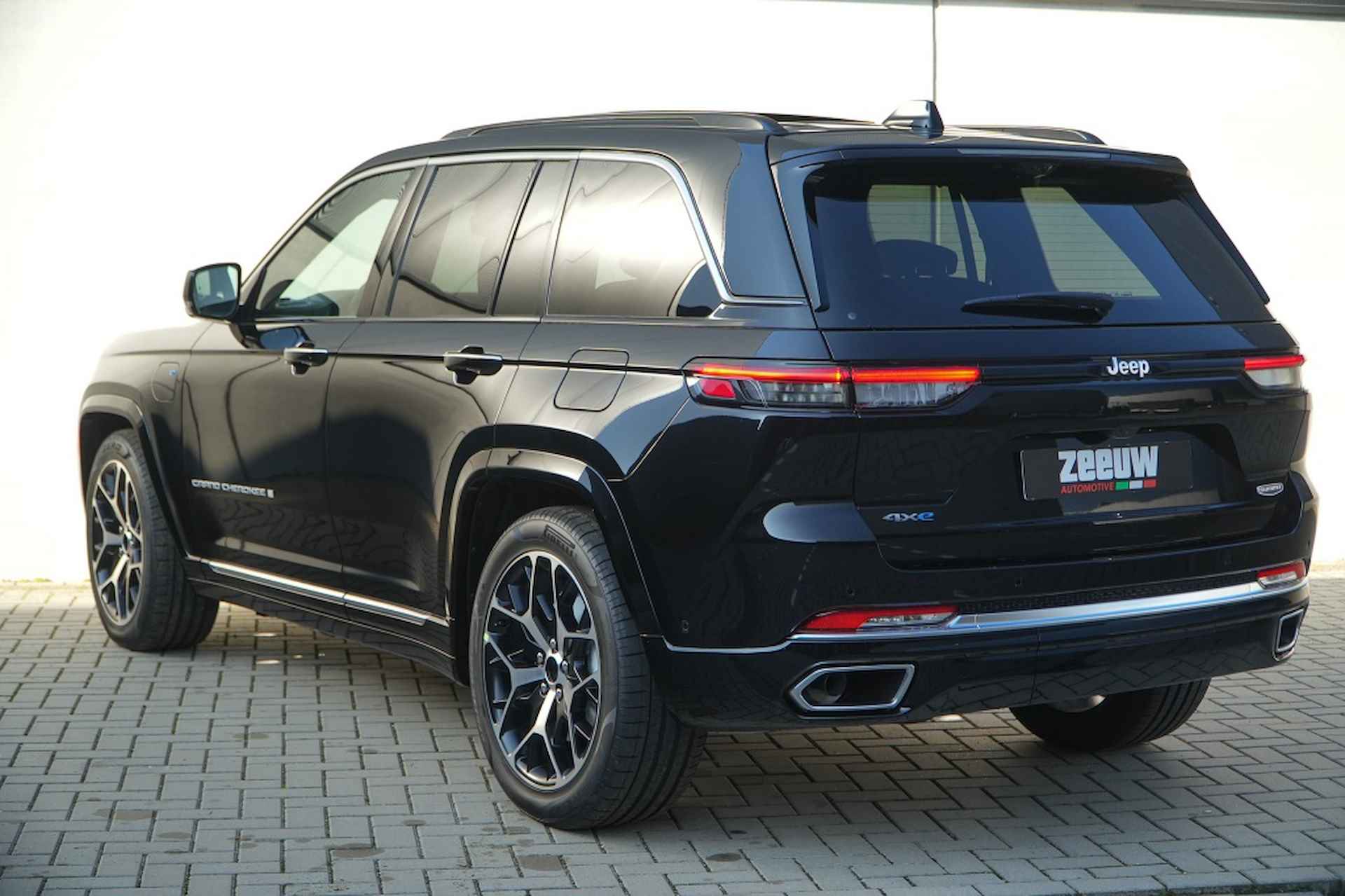 Jeep Grand Cherokee Summit Reserve 4xe 380pk | Leder | Pan dak | 21" - 28/64