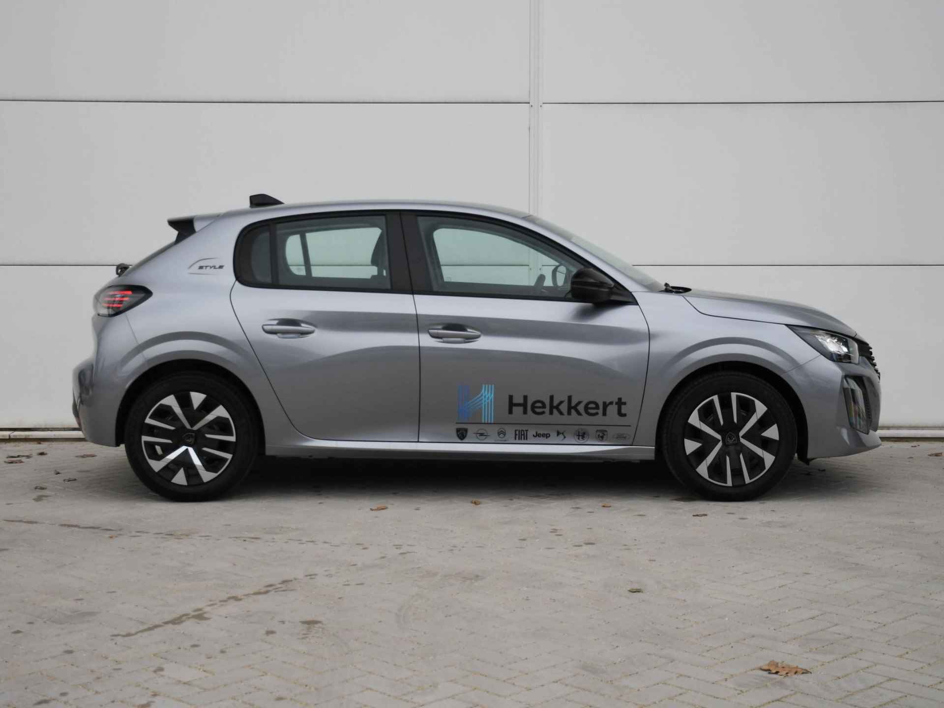 Peugeot 208 Style 1.2 PureTech 75pk NAVI | CRUISE | DAB | LANE ASSIST | APPLE CARPLAY | USB - 3/25