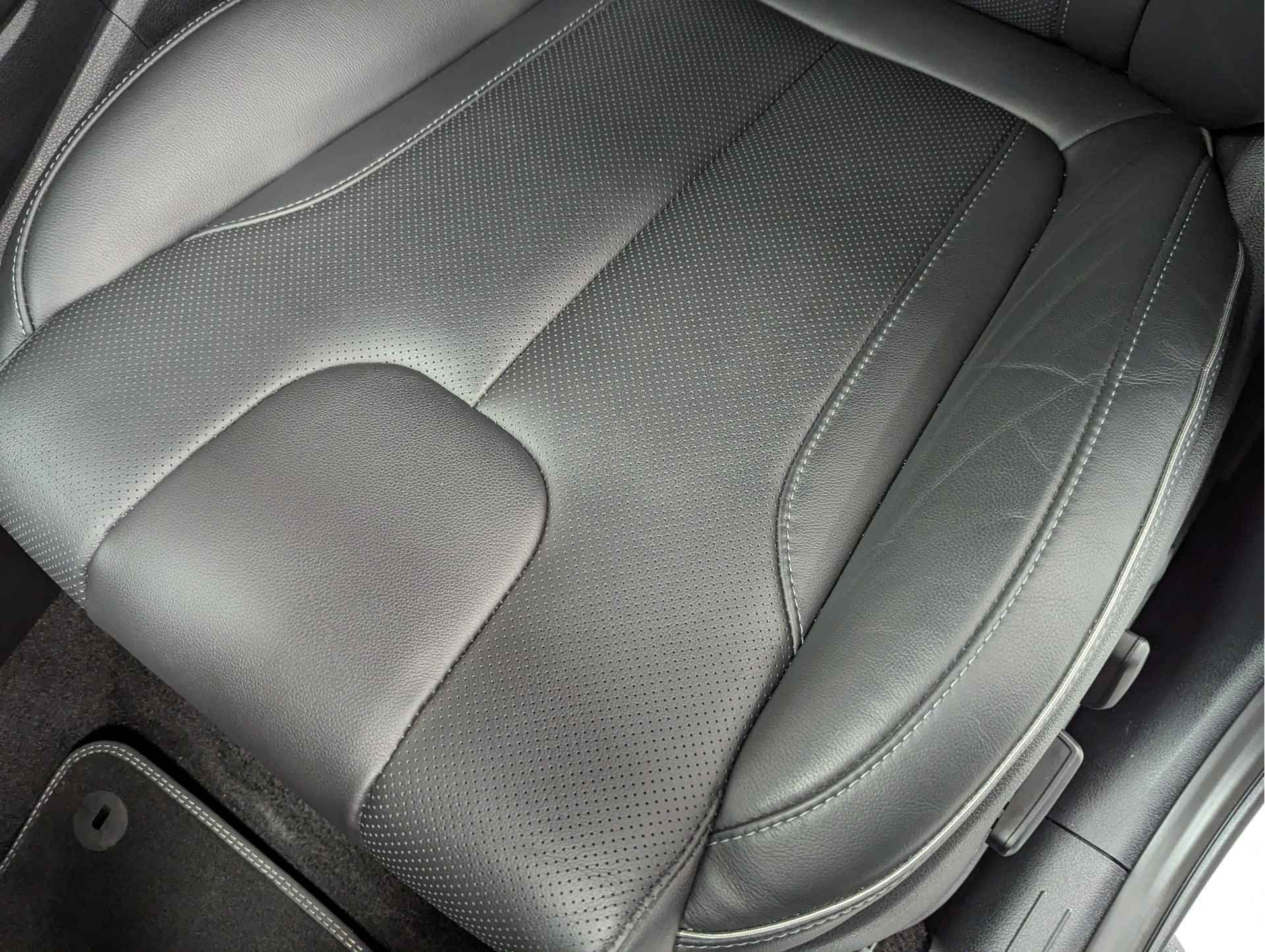 Hyundai Santa Fe 1.6 T-GDI HEV Comfort Smart 7p. 7-Persoons | Lederen Bekleding | Parkeercamera - 18/48
