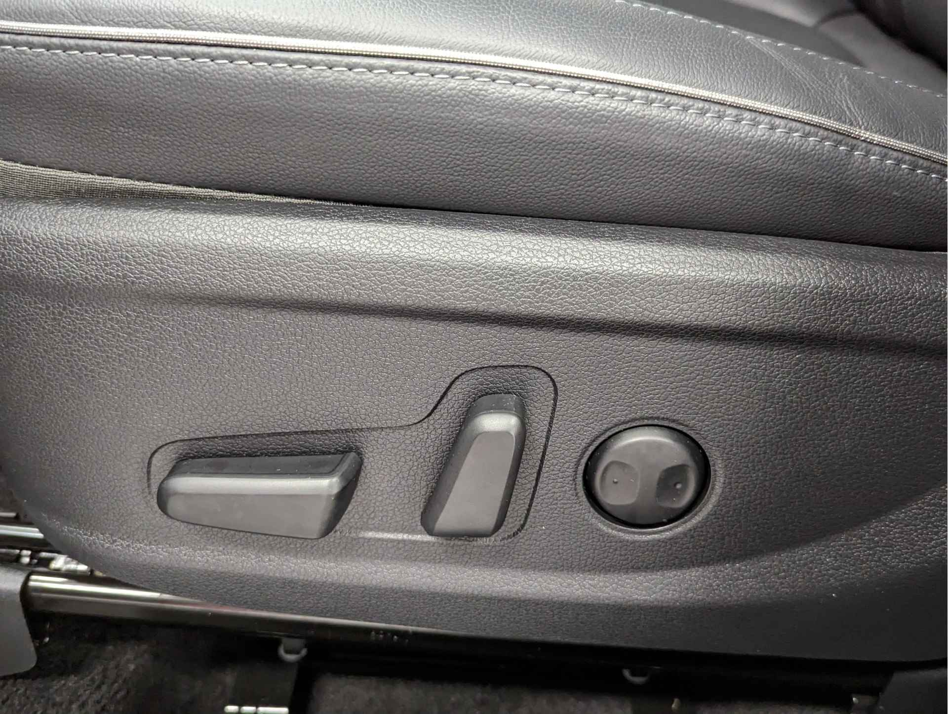 Hyundai Santa Fe 1.6 T-GDI HEV Comfort Smart 7p. 7-Persoons | Lederen Bekleding | Parkeercamera - 19/48