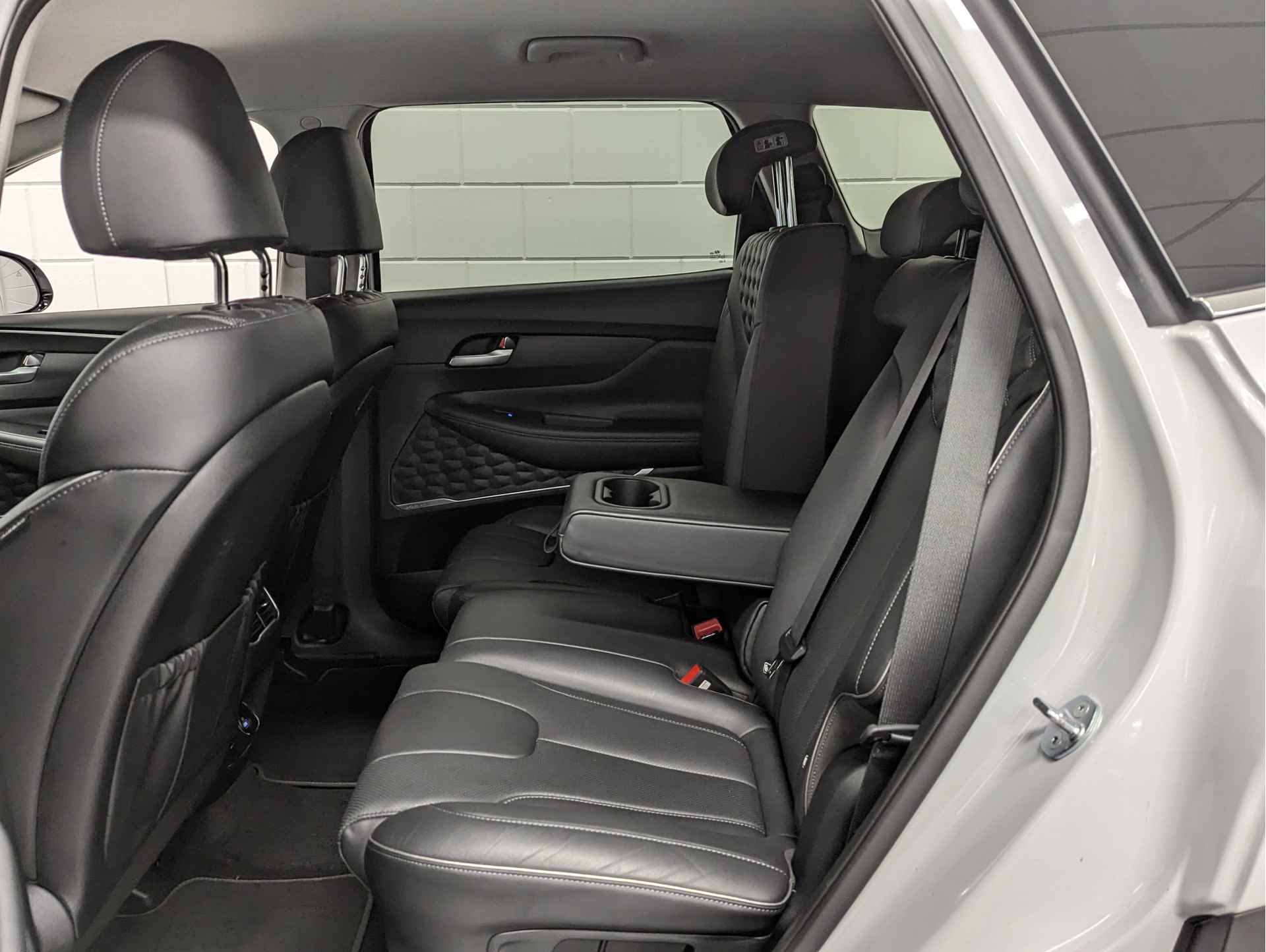 Hyundai Santa Fe 1.6 T-GDI HEV Comfort Smart 7p. 7-Persoons | Lederen Bekleding | Parkeercamera - 22/48