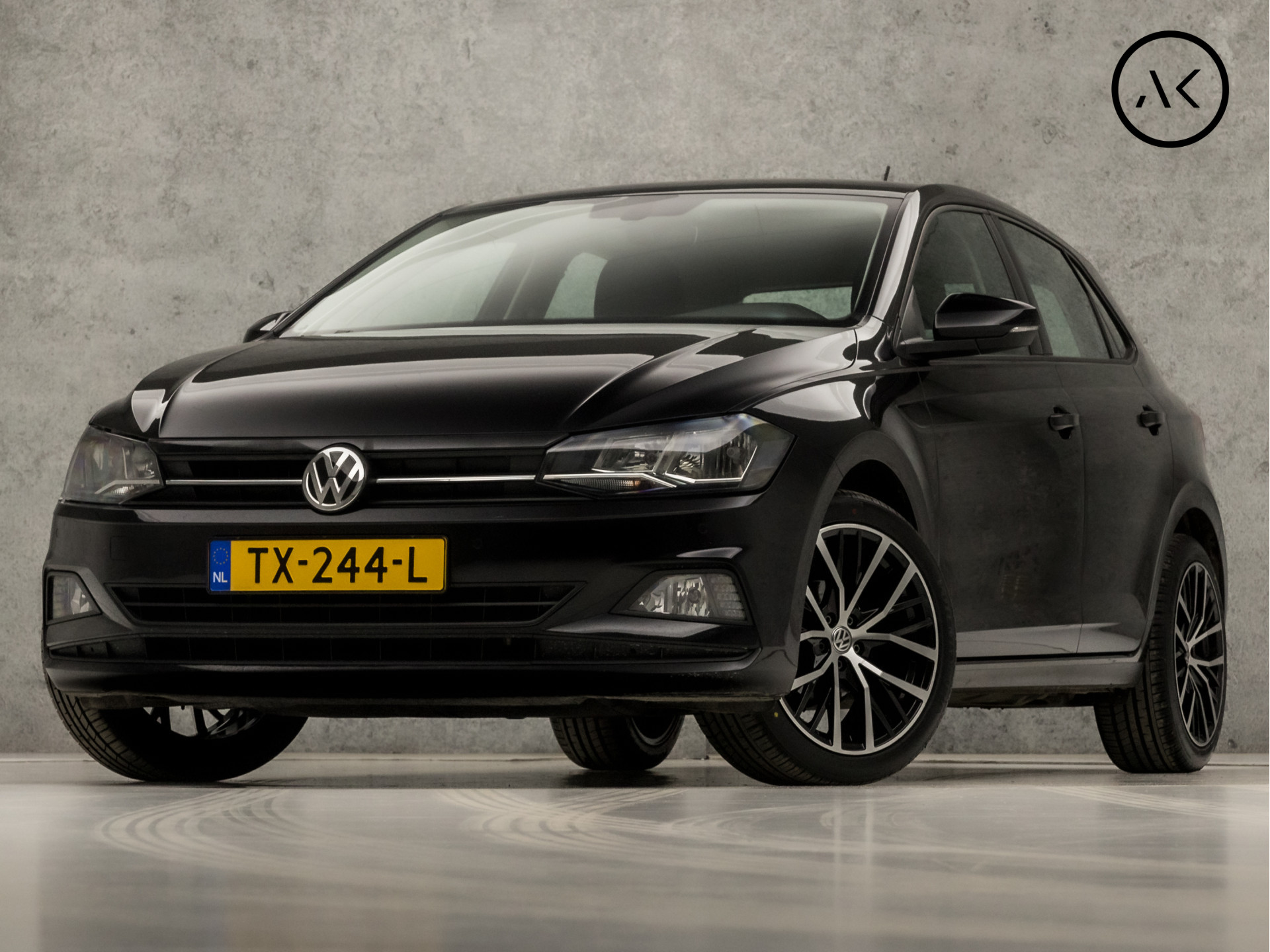 Volkswagen Polo 1.0 TSI Sportline (DIGITAL COCKPIT, GROOT NAVI, CLIMATE, LM VELGEN, SPORTSTOELEN, ADAPTIVE CRUISE, PARKEERSENSOREN, NIEUWSTAAT)