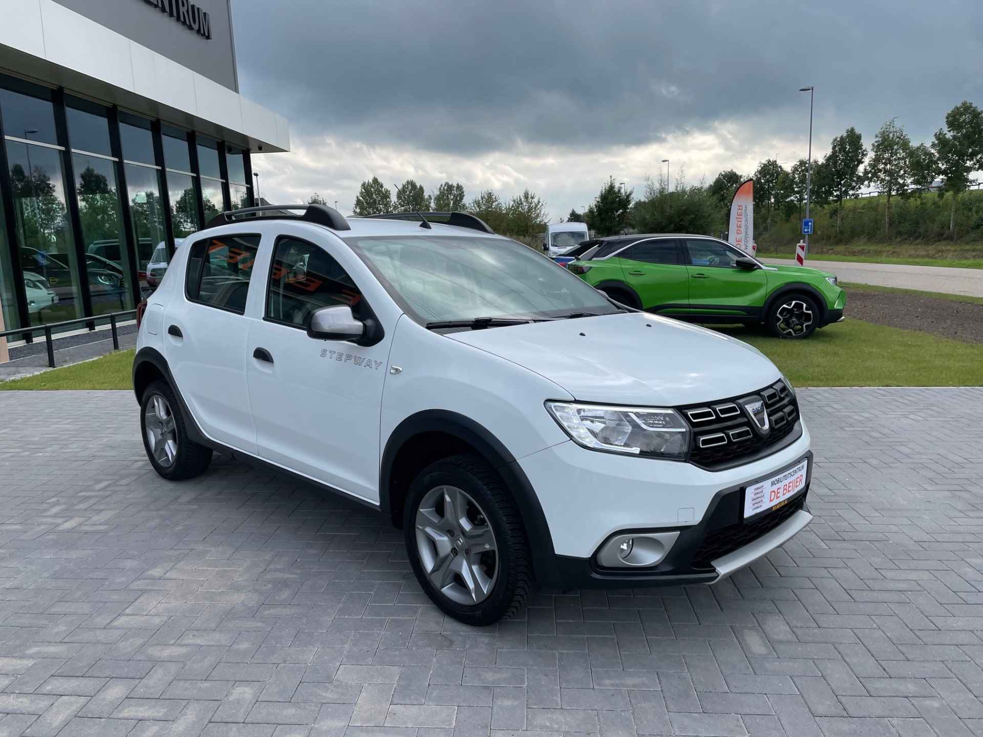 Dacia Sandero 1.0 TCe Stepway 100pk Navi I Camera I Cruise - 8/43