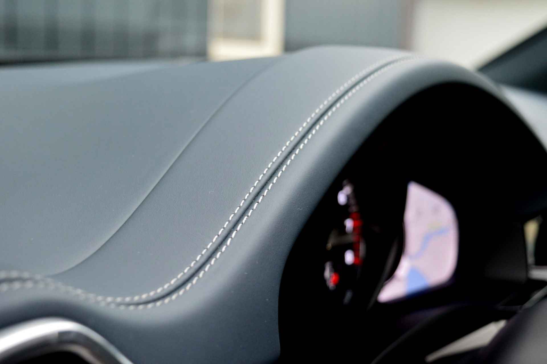 Porsche Cayenne 3.0 E-Hybrid Rijklaarprijs-Garantie Panorama dak Leder Sport interieur Lucht vering Trekhaak - 20/54