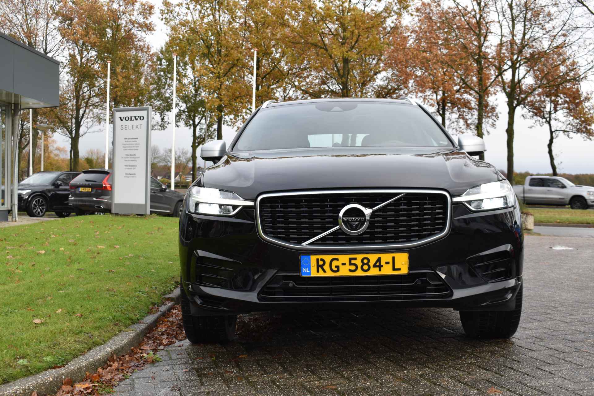 Volvo XC60 D4 190PK Automaat AWD R-Design | B&W | Trekhaak | 360 Camera | ACC | Blis | Panodak | 21"LMV | Luchtvering - 3/48