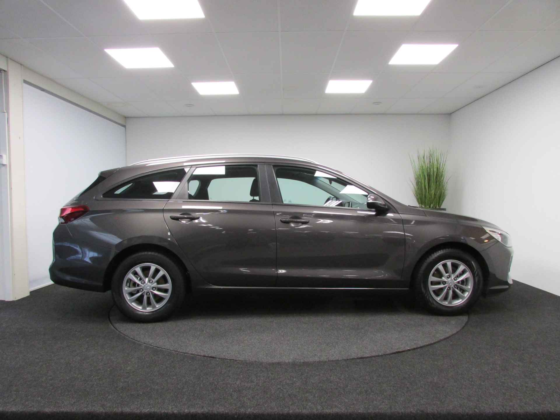 Hyundai i30 Wagon 1.0 T-GDI Comfort I Apple Carplay I Origineel NL-Auto I Achteruitrijcamera I BOVAG-Garantie I - 26/33