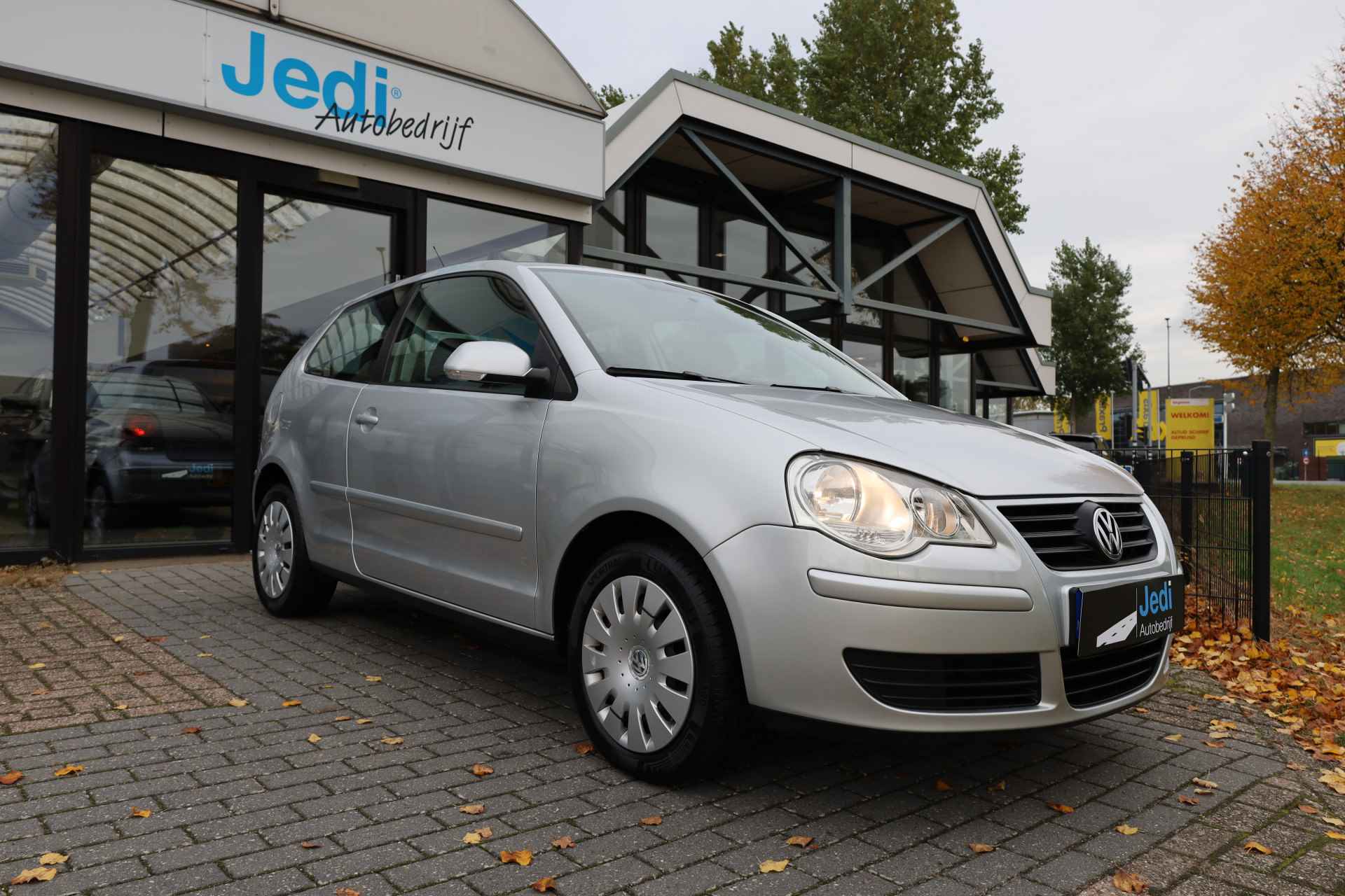 Volkswagen Polo Comfortline 3drs 1.4 16V 59kw/80pk - 22/35