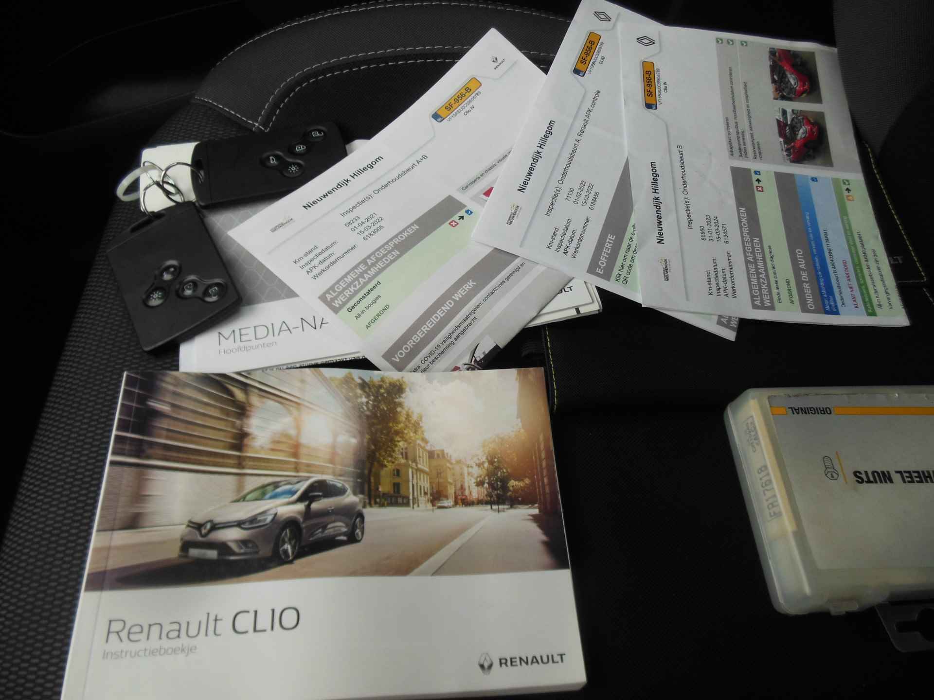Renault Clio 1.2 TCe Zen 12 maanden Bovag garantie trekhaak - 15/15