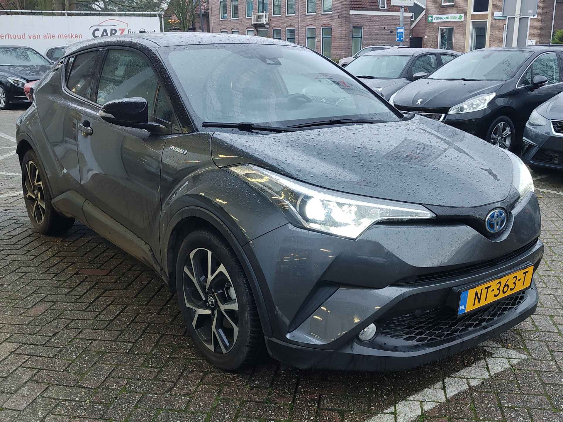 Toyota C-HR 1.8 HYBRID BI-TONE Adaptive Cruise | Navi | Stoelverwarming - 5/25