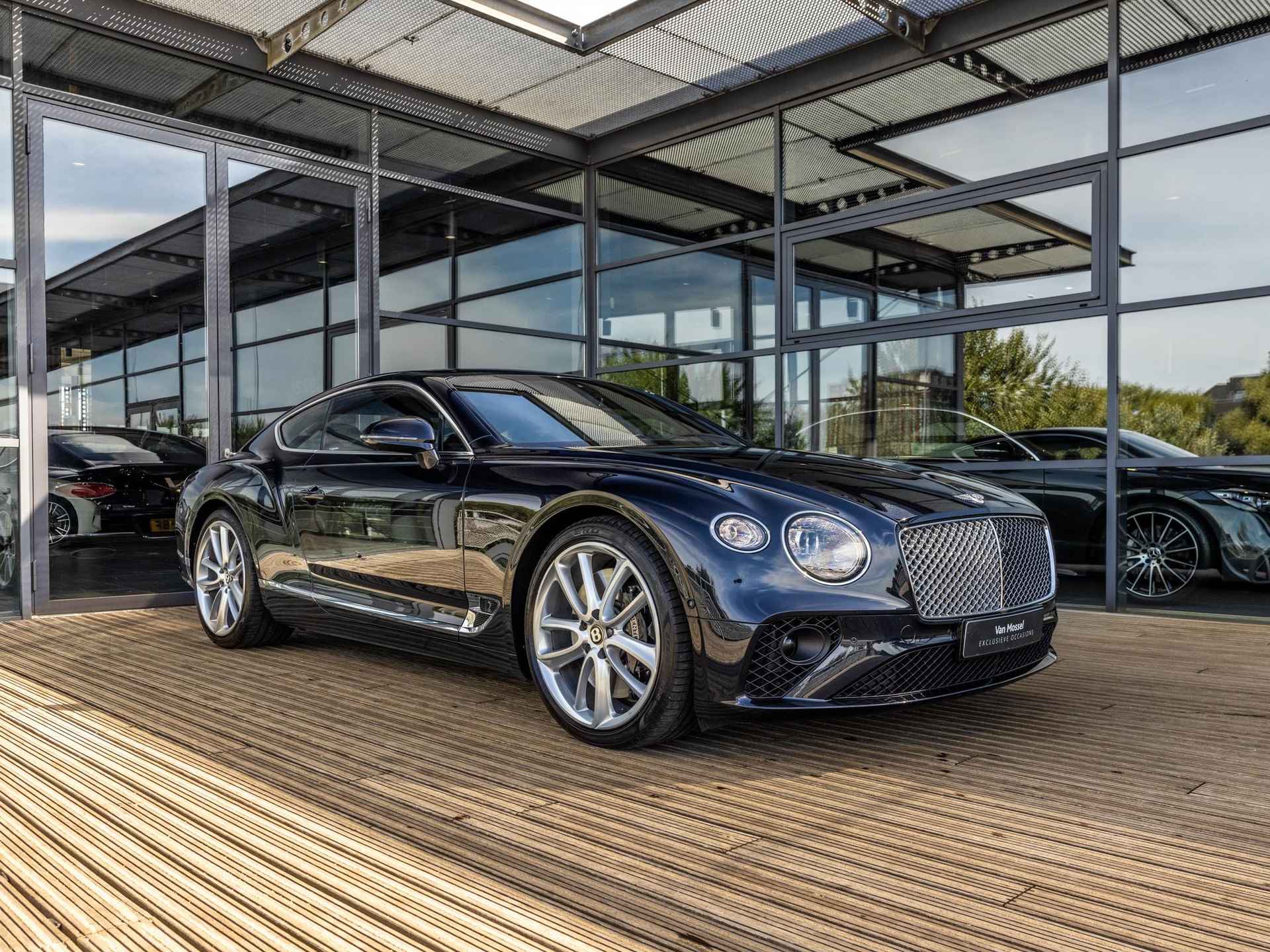 Bentley Continental GT 6.0 W12 | NL AUTO | 1E EIGENAAR | BTW | B&O SOUNDSYSTEM | CITY PAKKET | TOUR PAKKET | HEAD-UP DISPLAY | LUCHTVERING | ADAPTIEVE CRUISE CONTROL | STOELVENTILATIE | 360 CAMERA | - 4/61