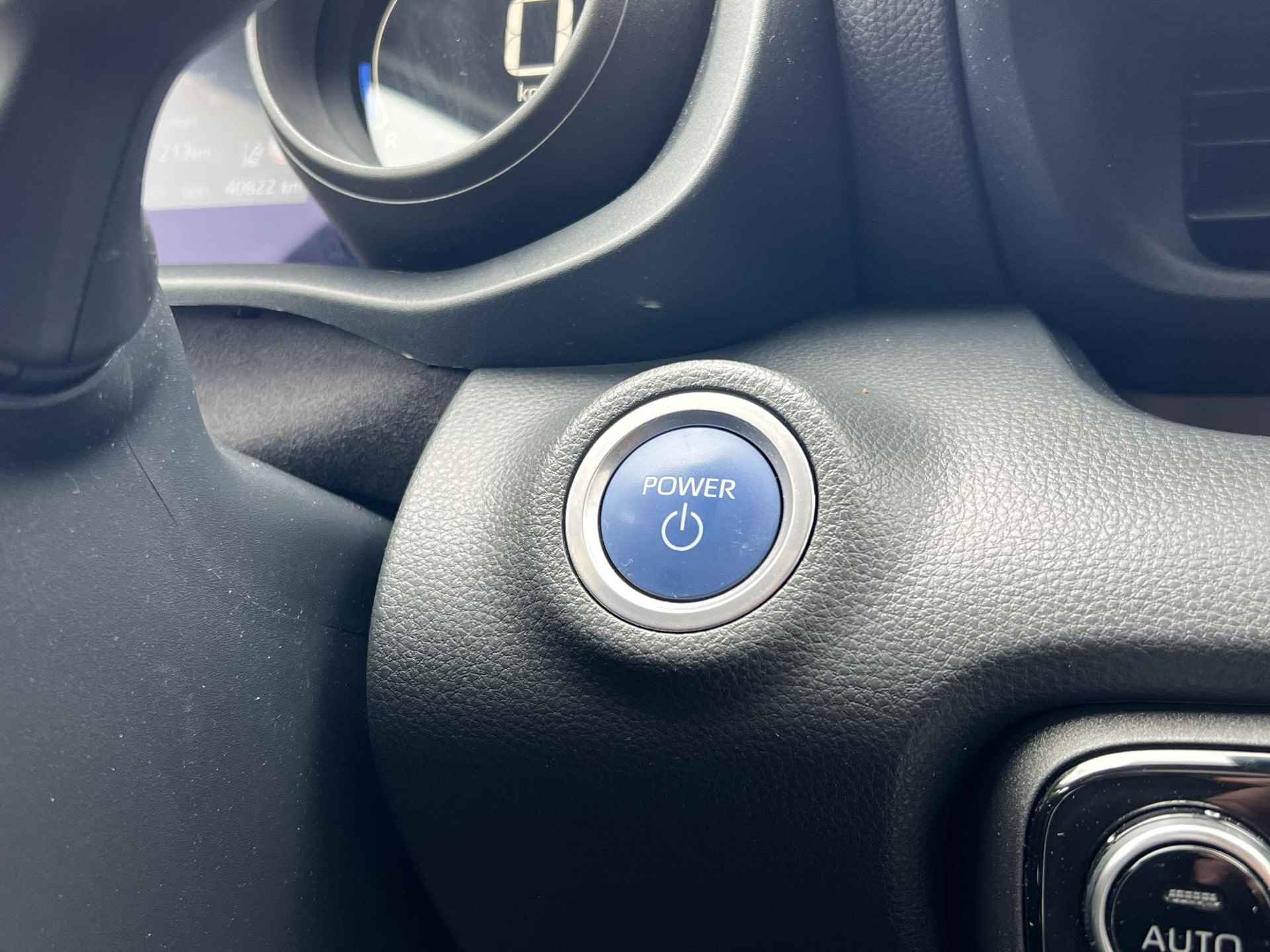 Toyota Yaris 1.5 Hybrid TeamNL | Carplay | Keyless | Camera | Climate-Control | - 28/46