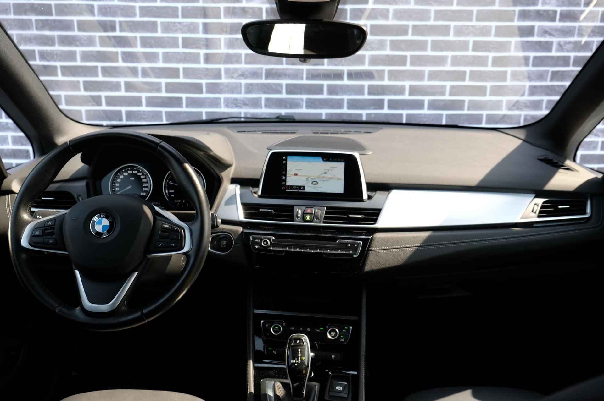BMW 2-serie Active Tourer 218i Executive Launch Edition | Sport | Automaat | Navigatie | PDC | LED - 3/34