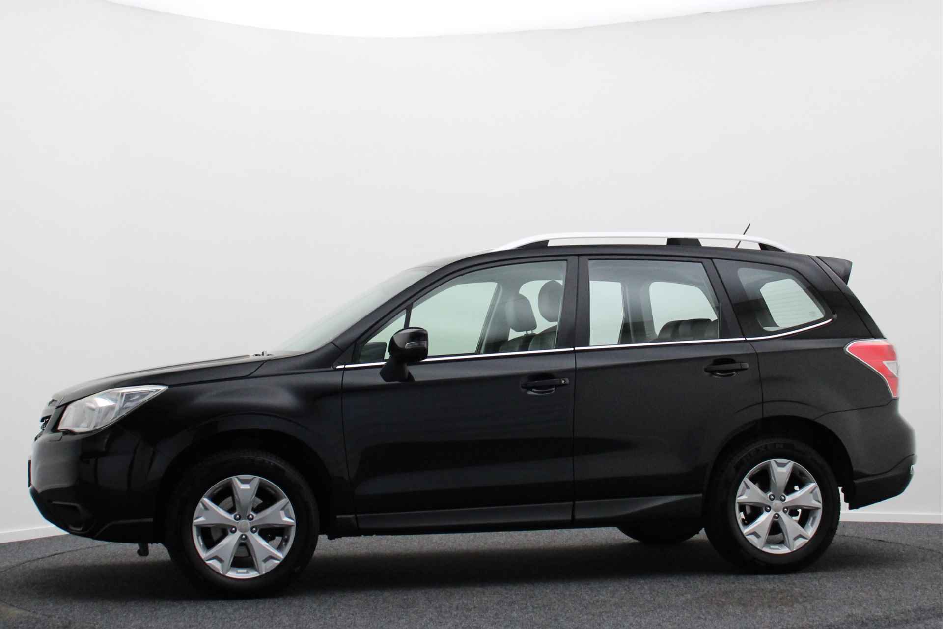 Subaru Forester 2.0 Luxury AWD Automaat Leer, Camera, Climate, Cruise, Navigatie, Stoelverwarming, Trekhaak, 17'' - 8/42