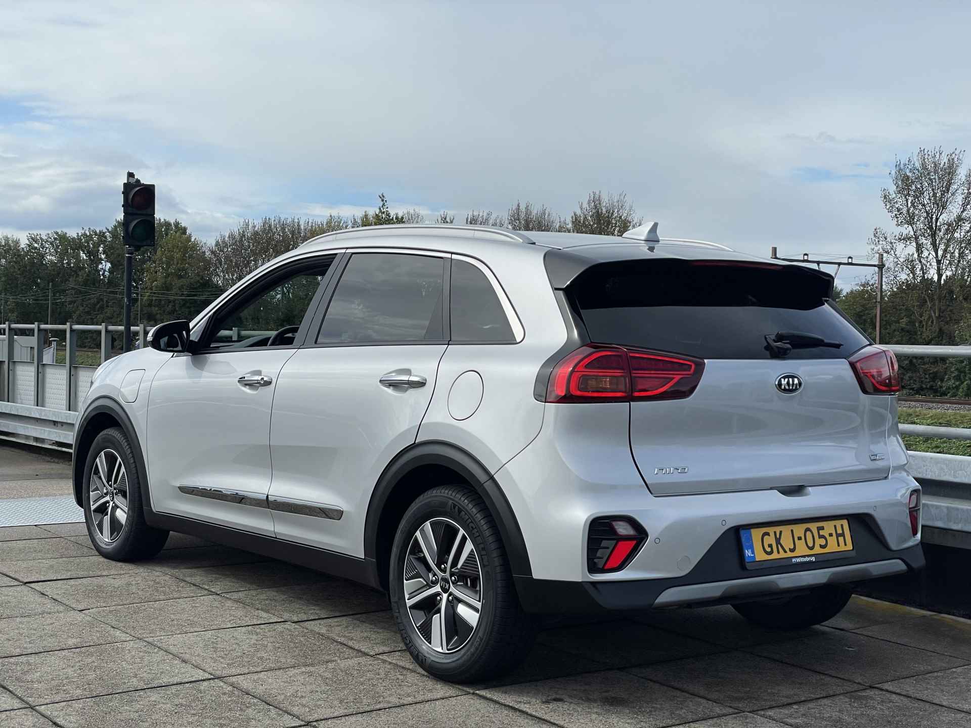 Kia Niro 1.6 GDi PHEV DynamicLine | Parkeercamera | Navigatie | Adaptive Cruise Control - 6/35