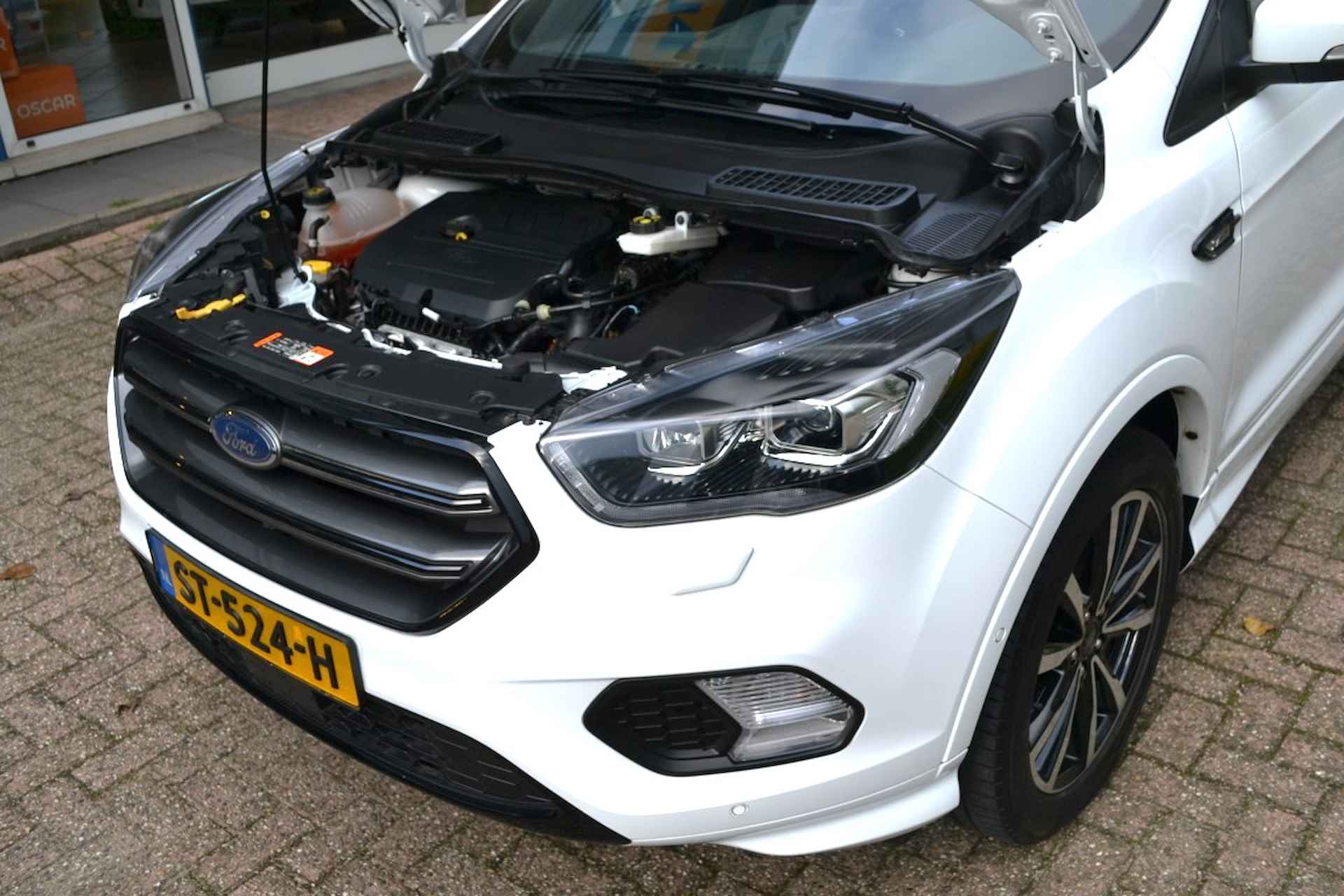 Ford Kuga 1.5T 150pk ECOBOOST ST-Line | veel extra's - 17/36