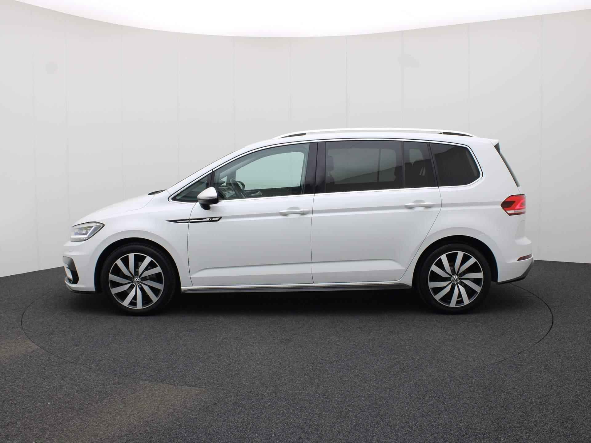 Volkswagen Touran 1.4 TSI Highline Edition R 7p | Trekhaak wegklapbaar | 7-persoons | Achteruitrijcamera | Navi | 18" LM velgen | Navi | Adaptieve cruisecontrol | - 3/44