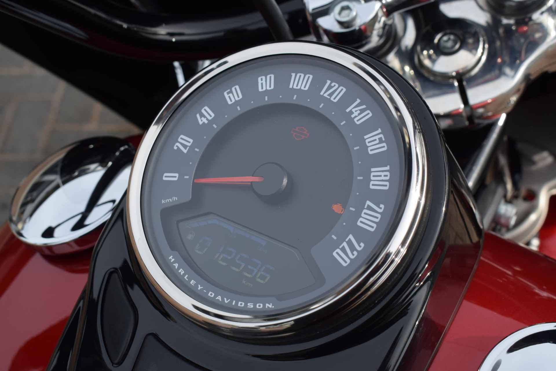 Harley Davidson 107 FLHCS Softail Heritage Classic EU MOTOR !! - 11/12