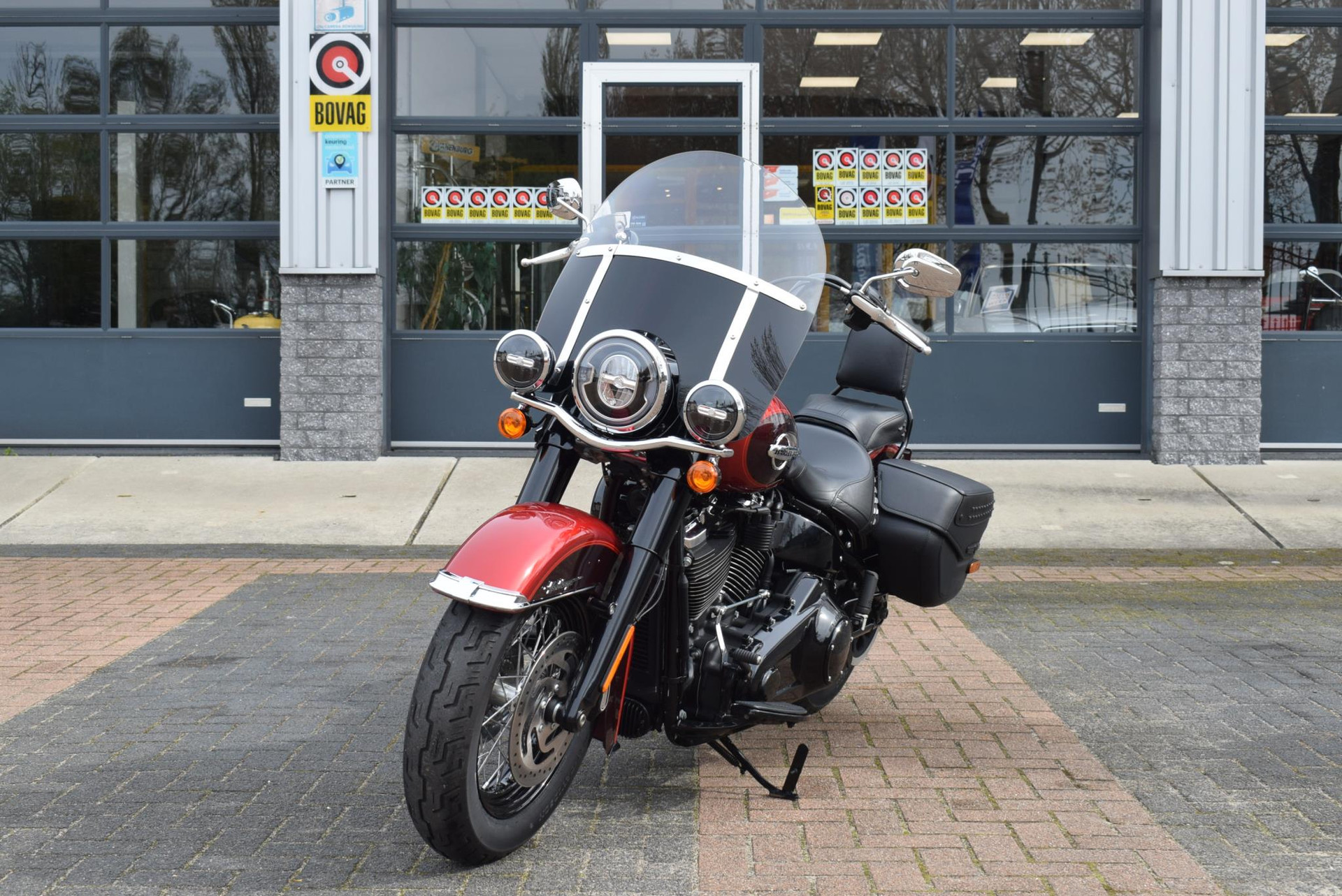 Harley Davidson 107 FLHCS Softail Heritage Classic EU MOTOR !!