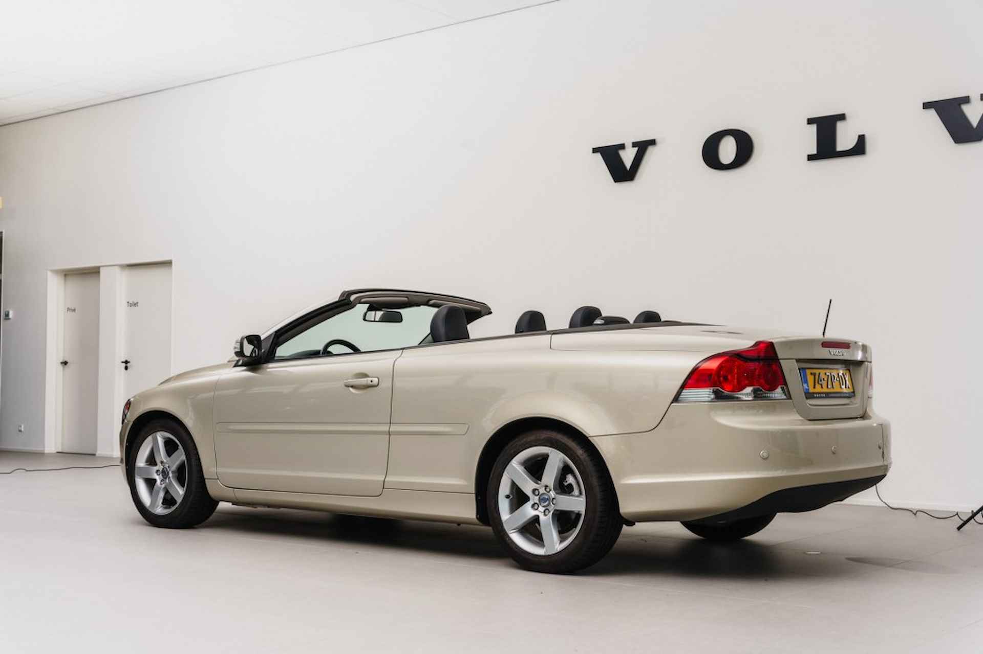 VOLVO C70 2.4i Summum, Audio Line - 3/24