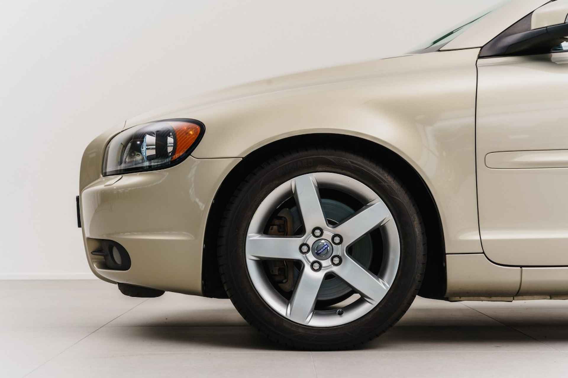 VOLVO C70 2.4i Summum, Audio Line - 8/24